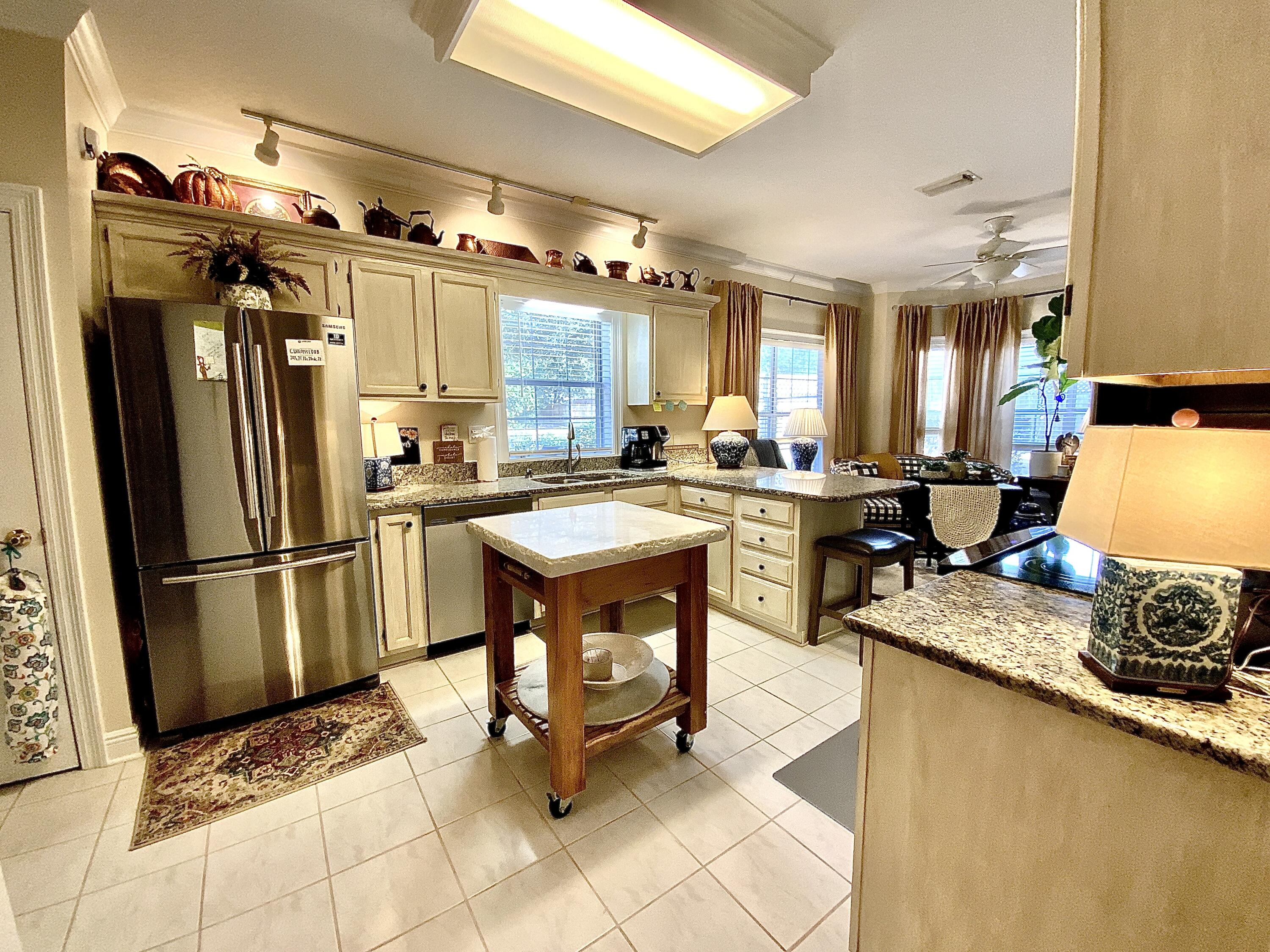PALM SHORES FIRST ADDN - Residential
