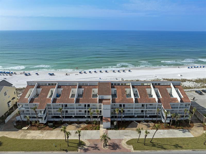 SEAFARER CONDO - Residential
