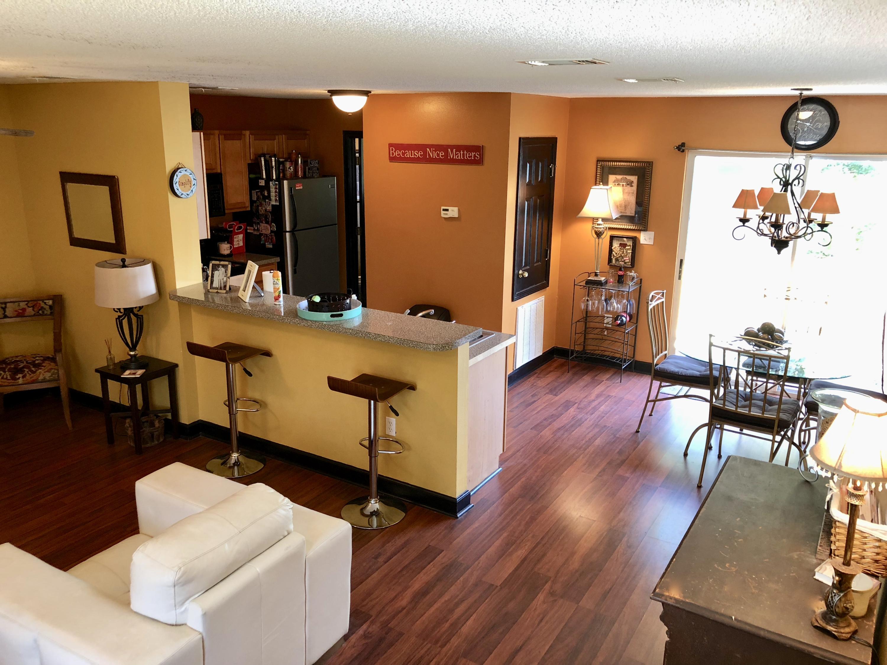 SANDALWOOD MANOR 1ST ADD - Residential