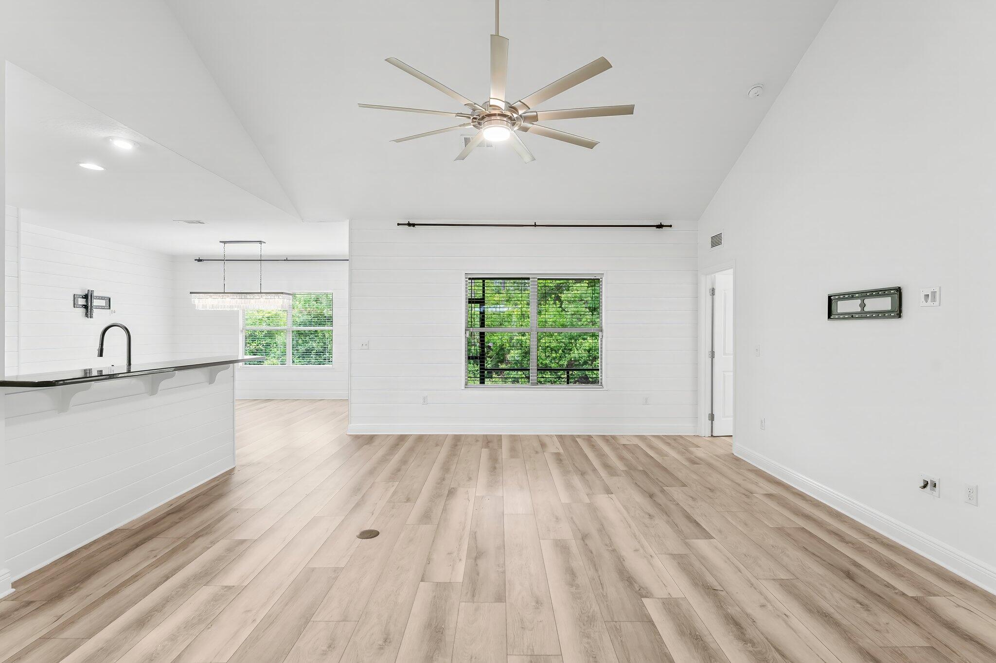 PEACH CREEK PH 1 - Residential Lease