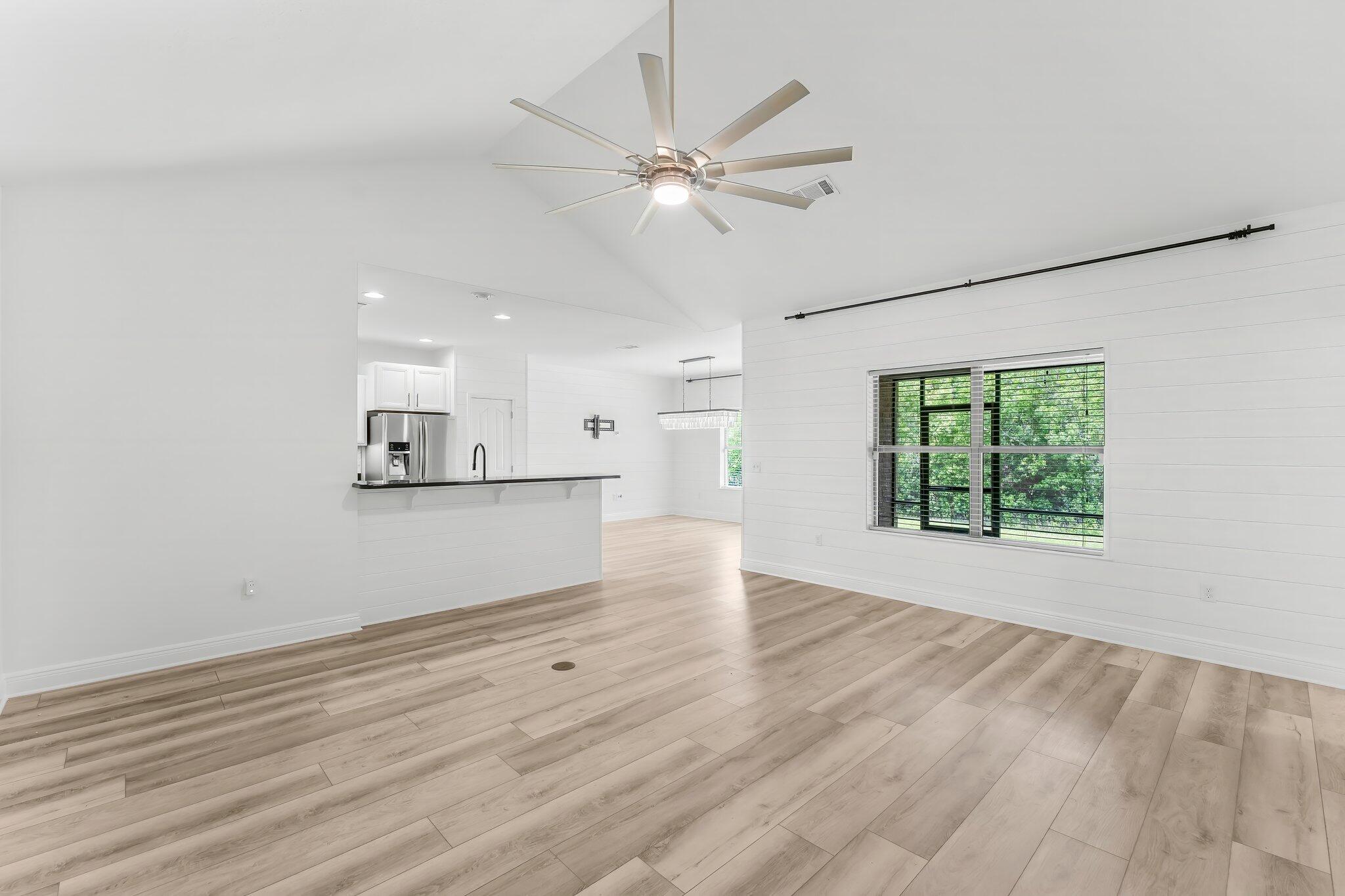 PEACH CREEK PH 1 - Residential Lease