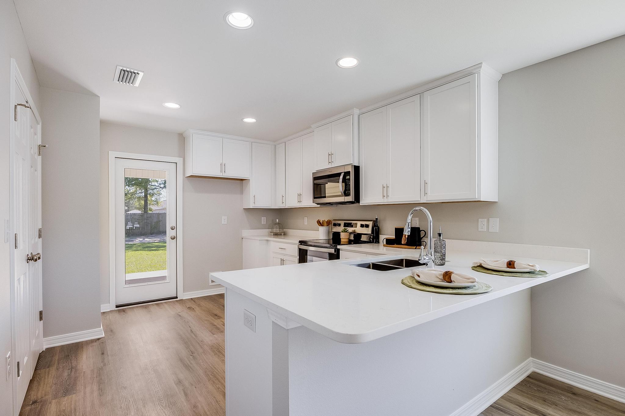 GARDEN CITY - Residential