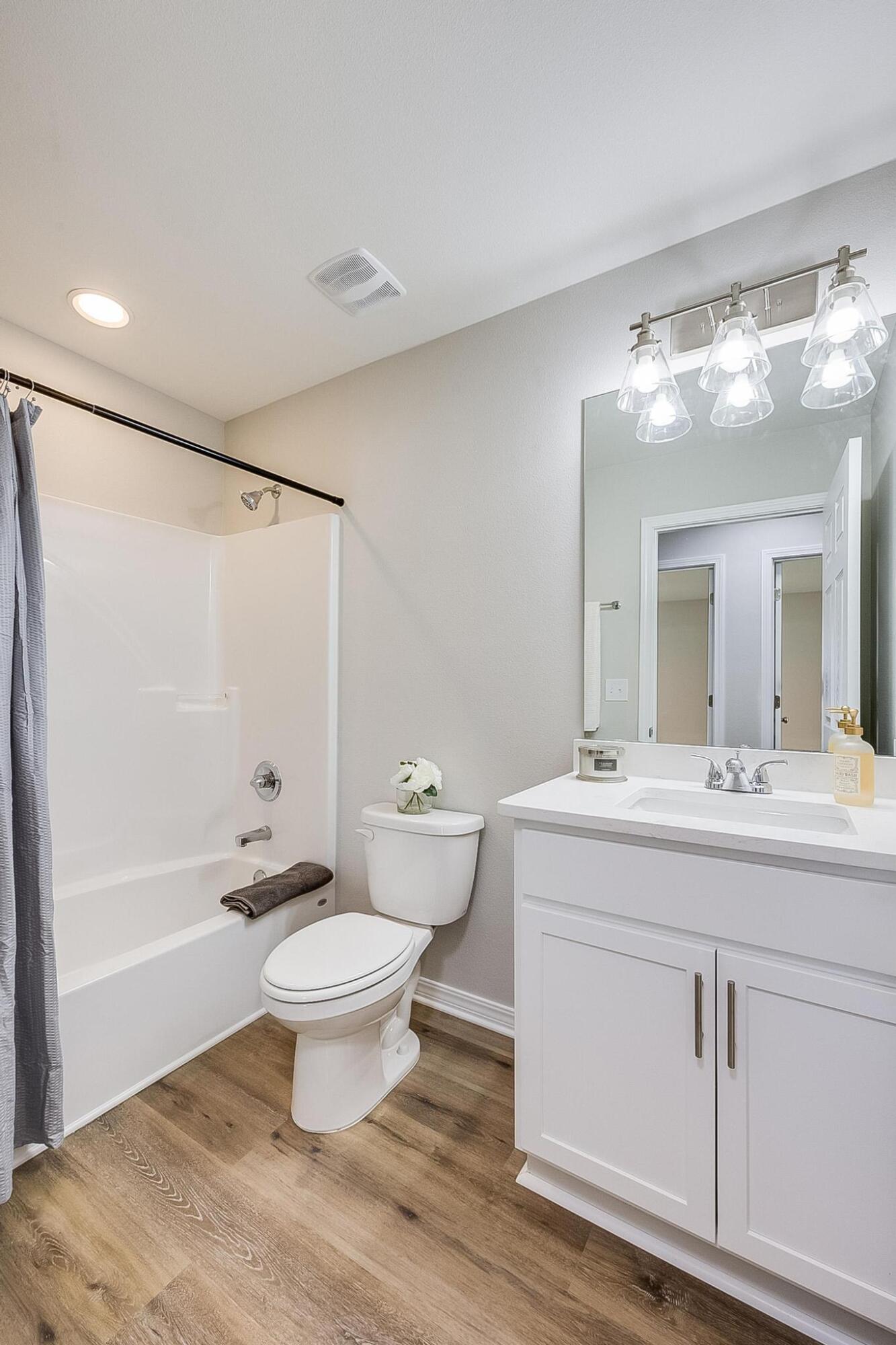 GARDEN CITY - Residential