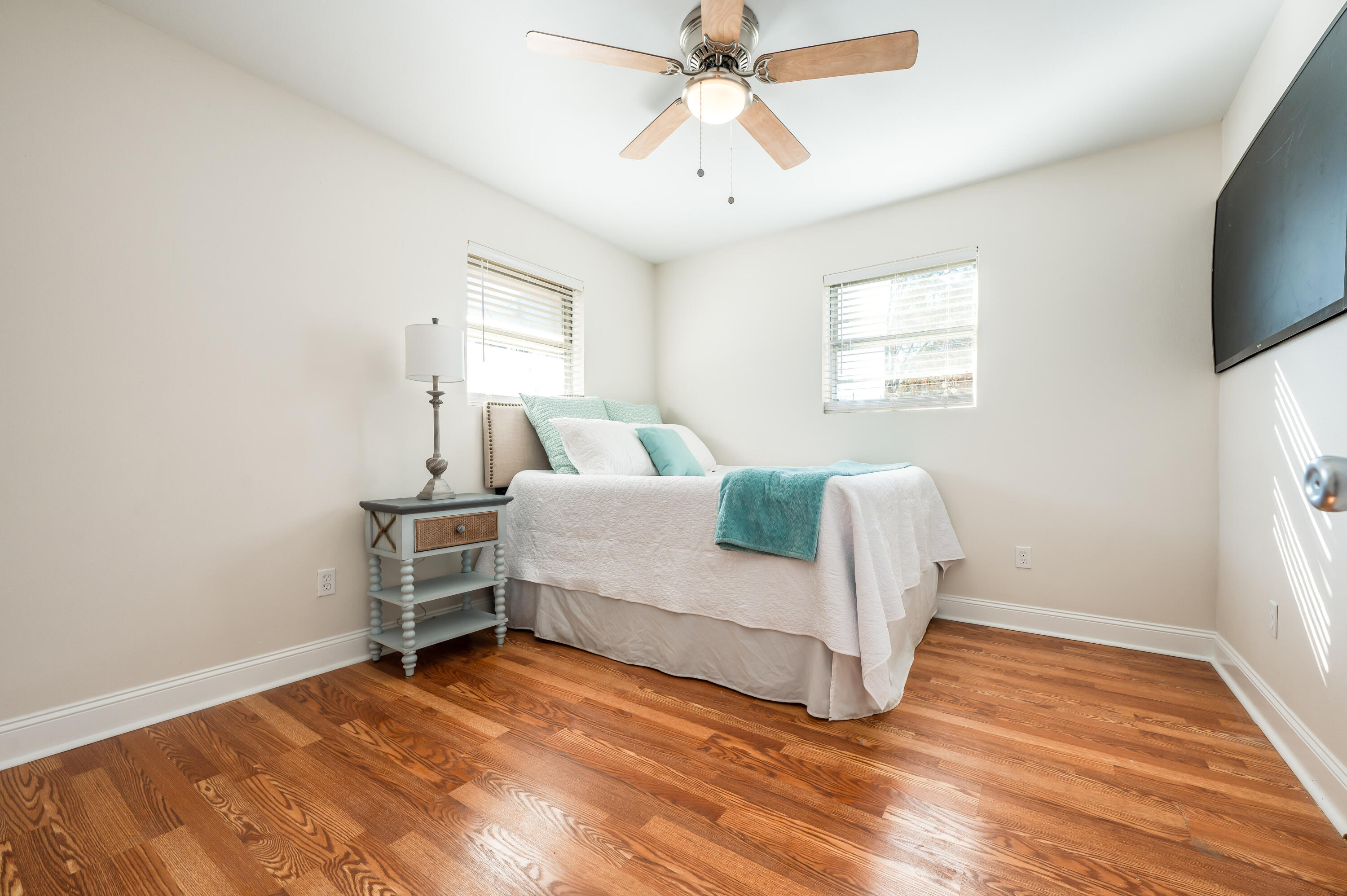GARNIERS BEACH 6TH - Residential