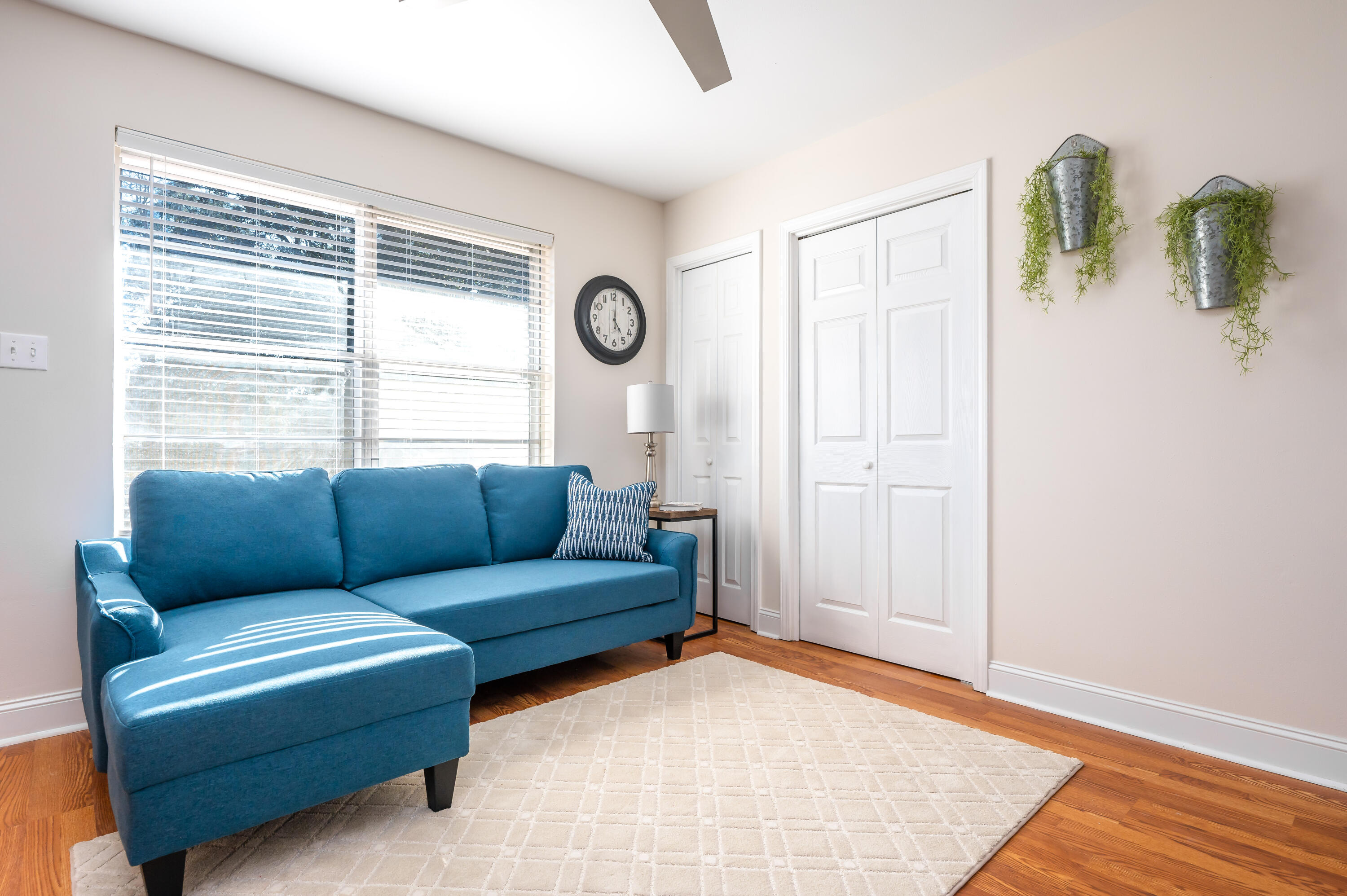 GARNIERS BEACH 6TH - Residential