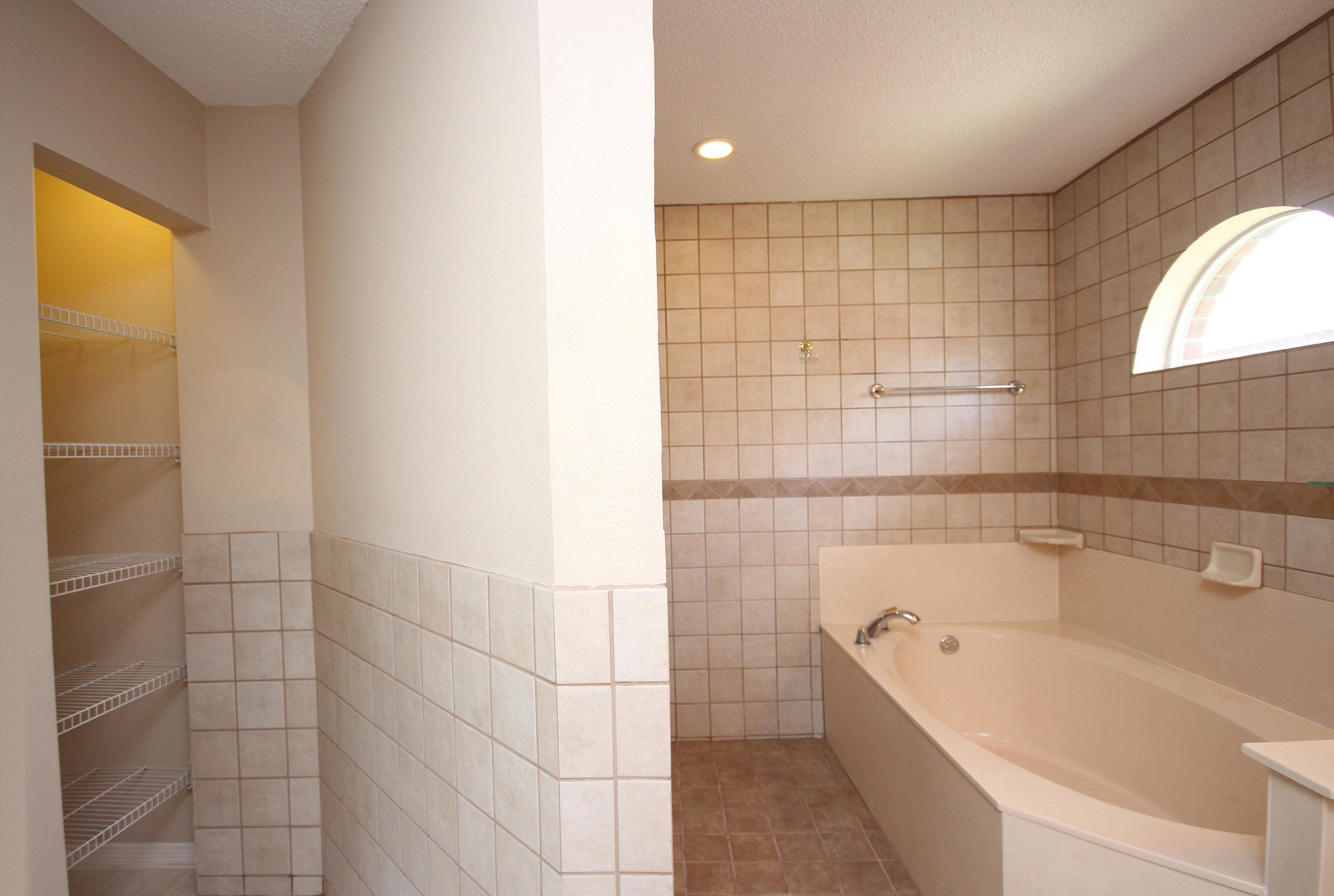 VILLA VIZCAYA - Residential