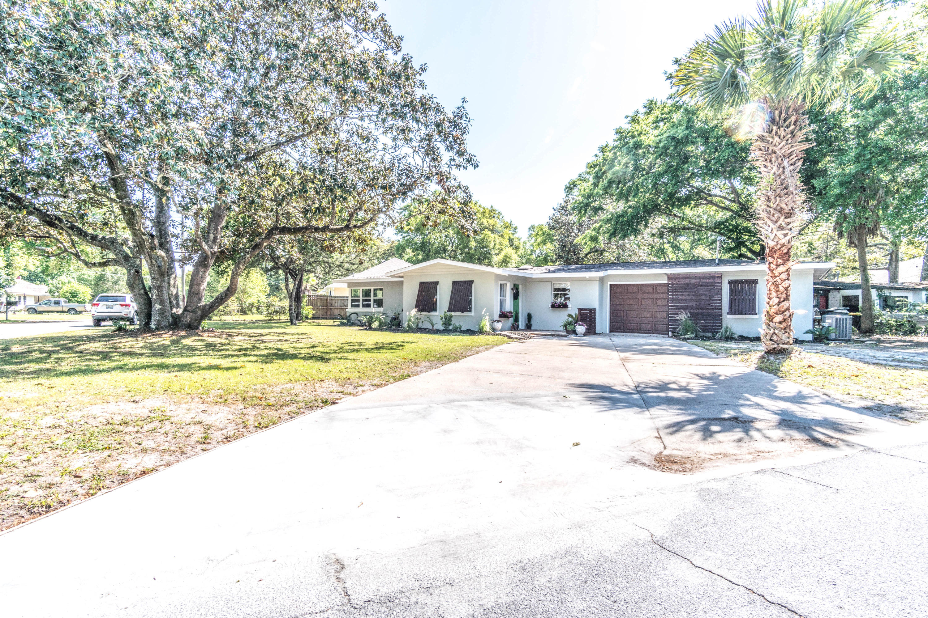 ELLIOTTS POINT RESUB - Residential