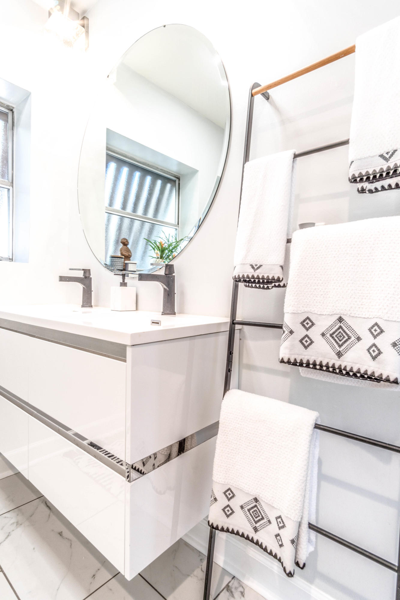 ELLIOTTS POINT RESUB - Residential