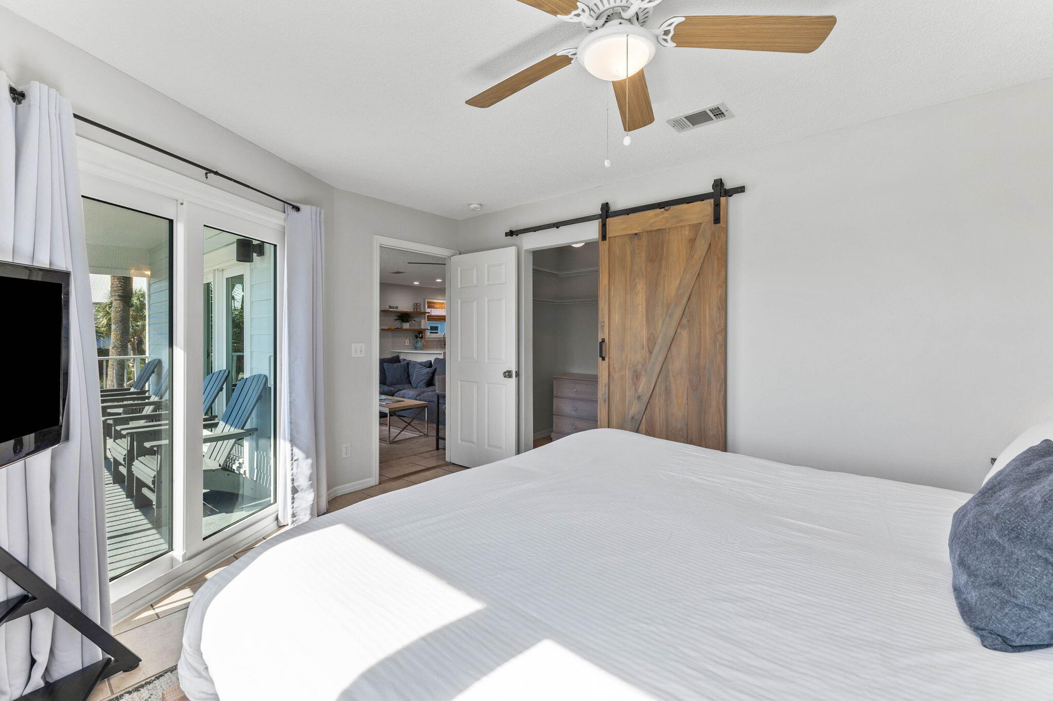 BEACHSIDE VILLAS CONDO - Residential