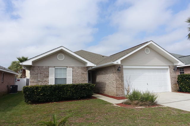 PARADISE RETREAT - Residential Lease