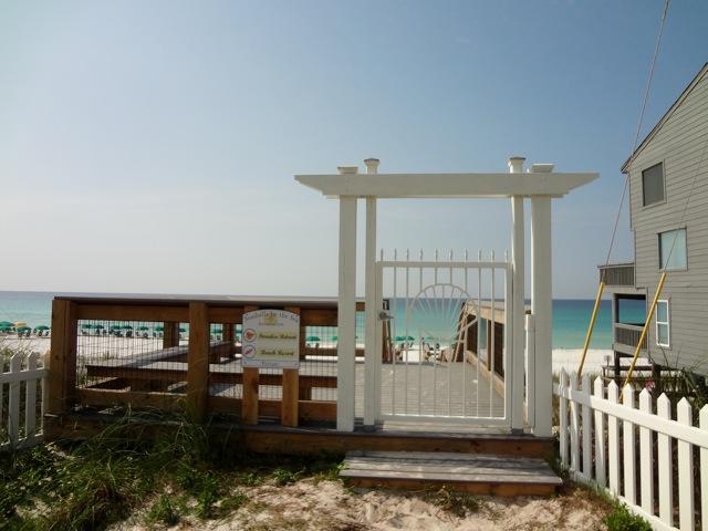 PARADISE RETREAT - Residential Lease