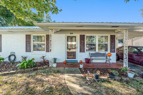 Photo of 132 NW Loizos Drive, Fort Walton Beach, FL 32548 (MLS # 990051)