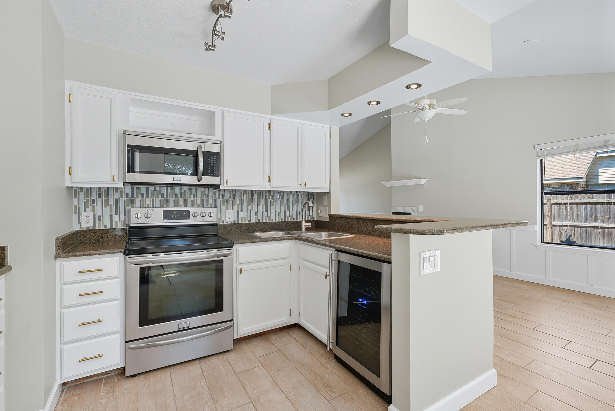 RUSHLIN PARK S/D PH 2 - Residential