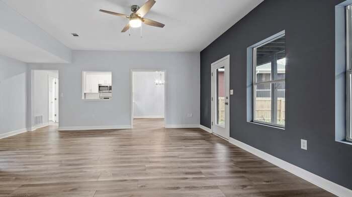 BAYVIEW MANOR 1ST ADD LOT 8 BLK A - Residential Lease