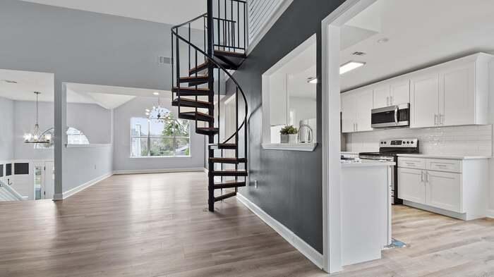 BAYVIEW MANOR 1ST ADD LOT 8 BLK A - Residential Lease