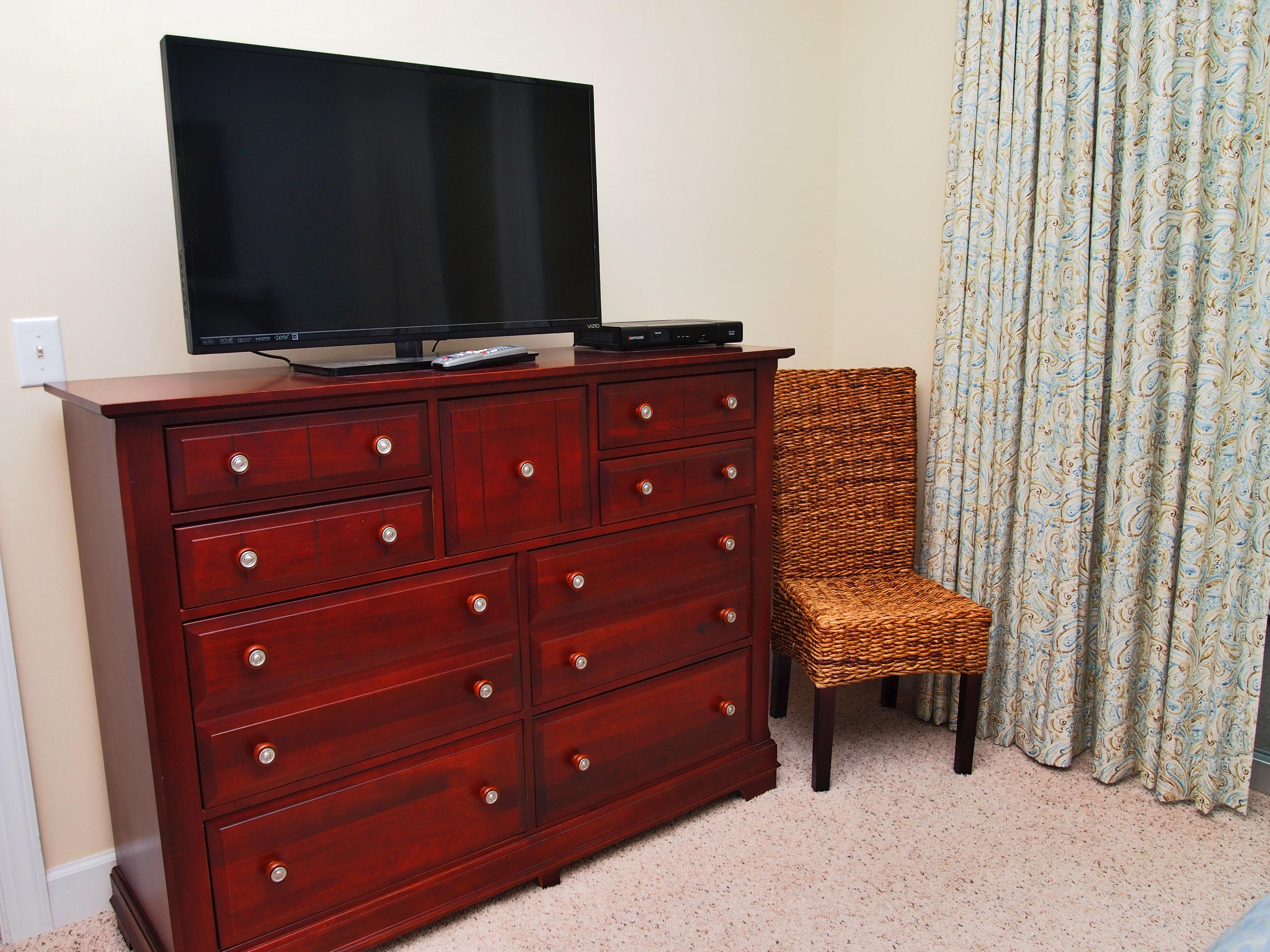 TROPIC WINDS - Residential