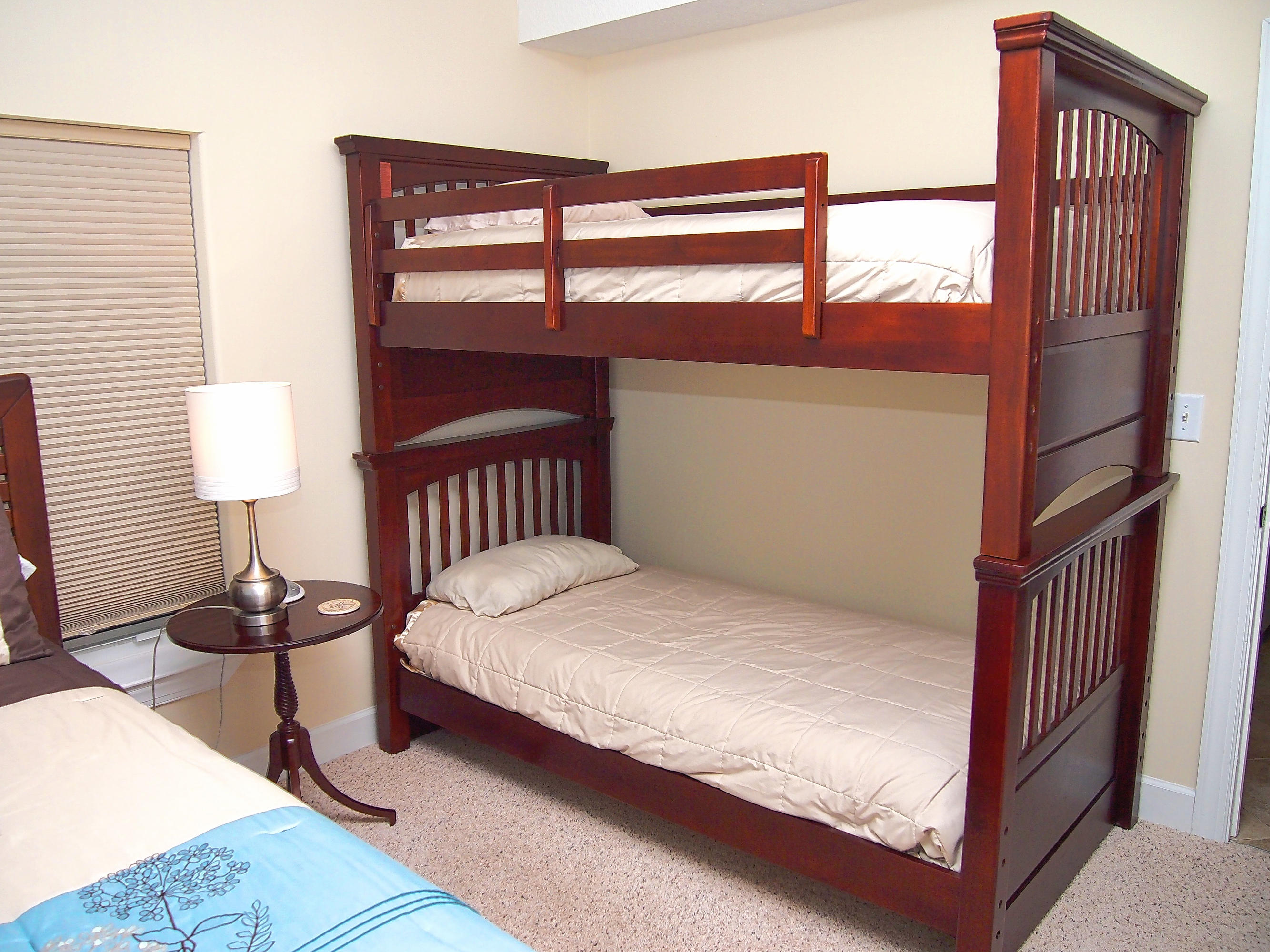 TROPIC WINDS - Residential