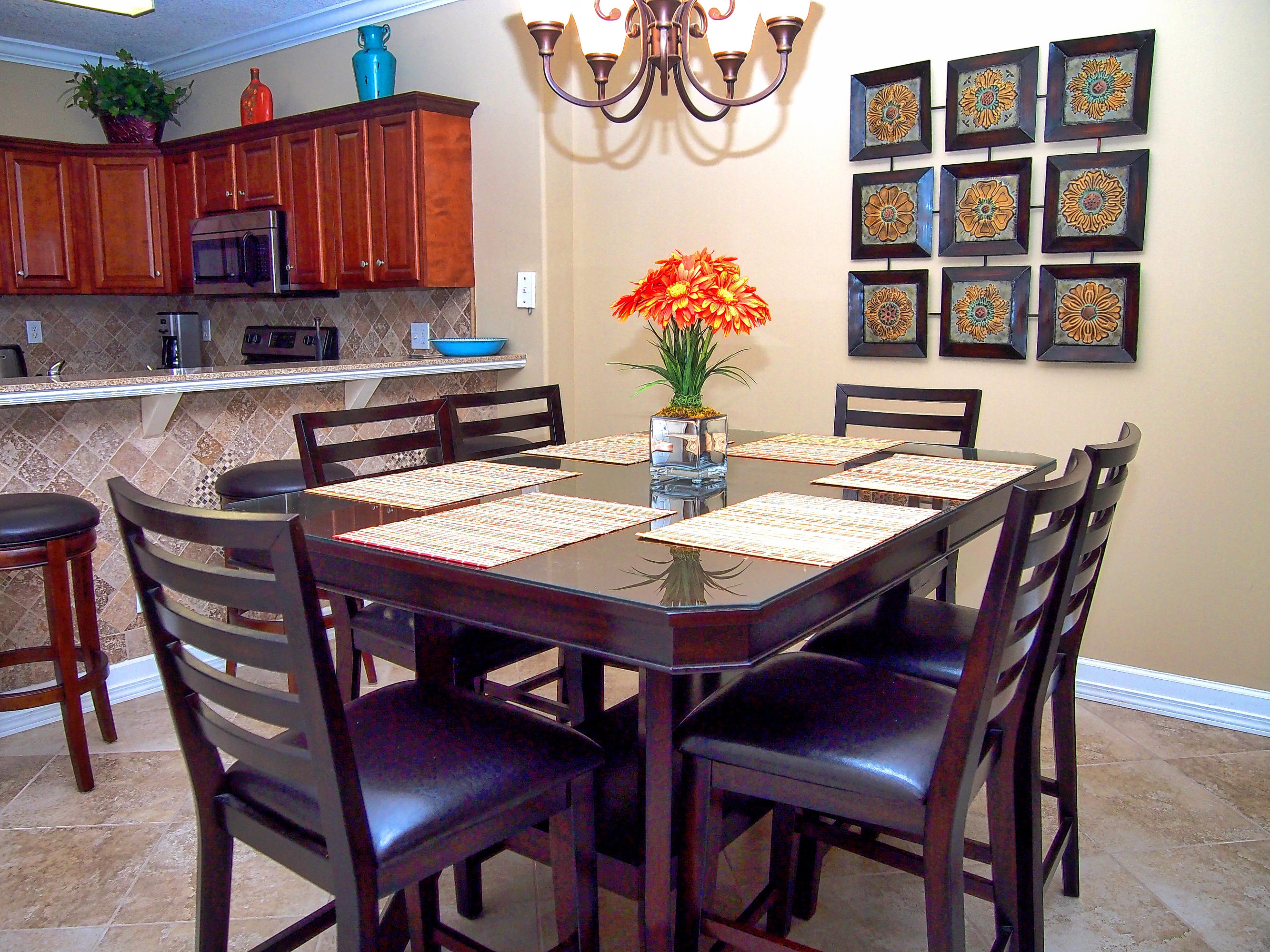 TROPIC WINDS - Residential