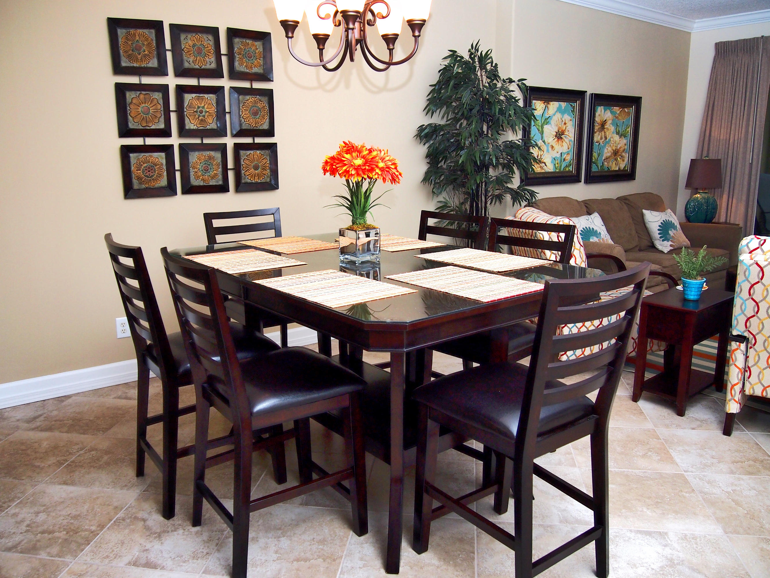 TROPIC WINDS - Residential