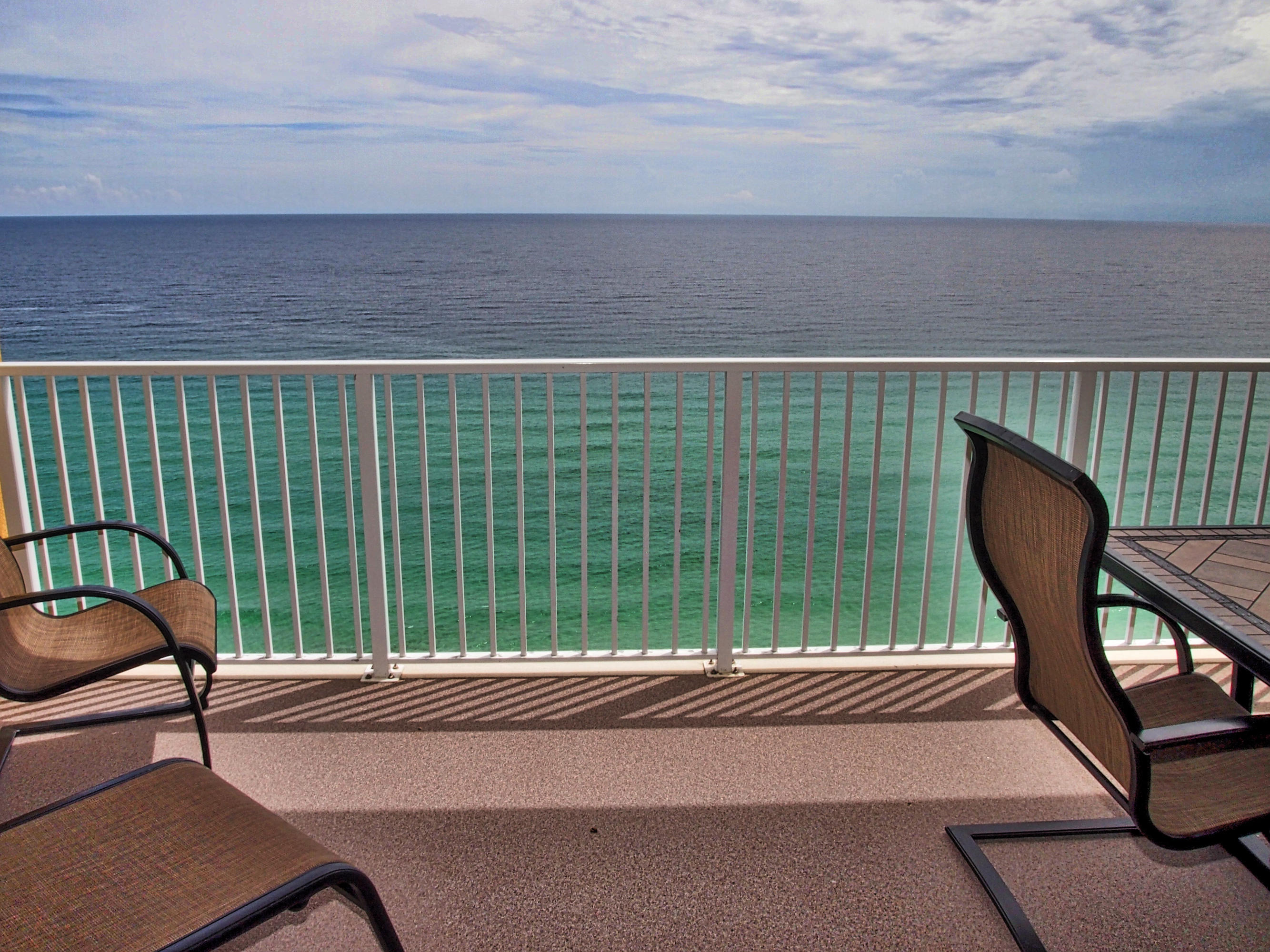 TROPIC WINDS - Residential