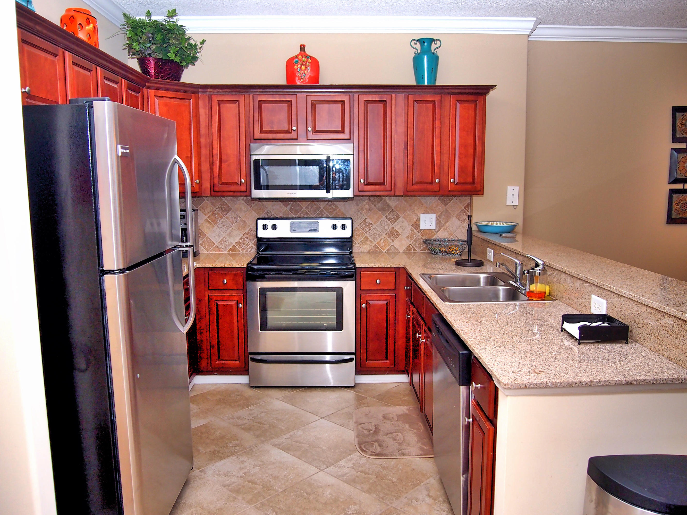 TROPIC WINDS - Residential