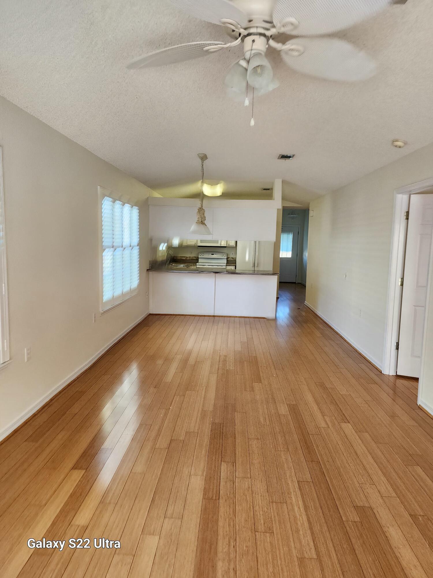 SHADOW LAKES - Residential
