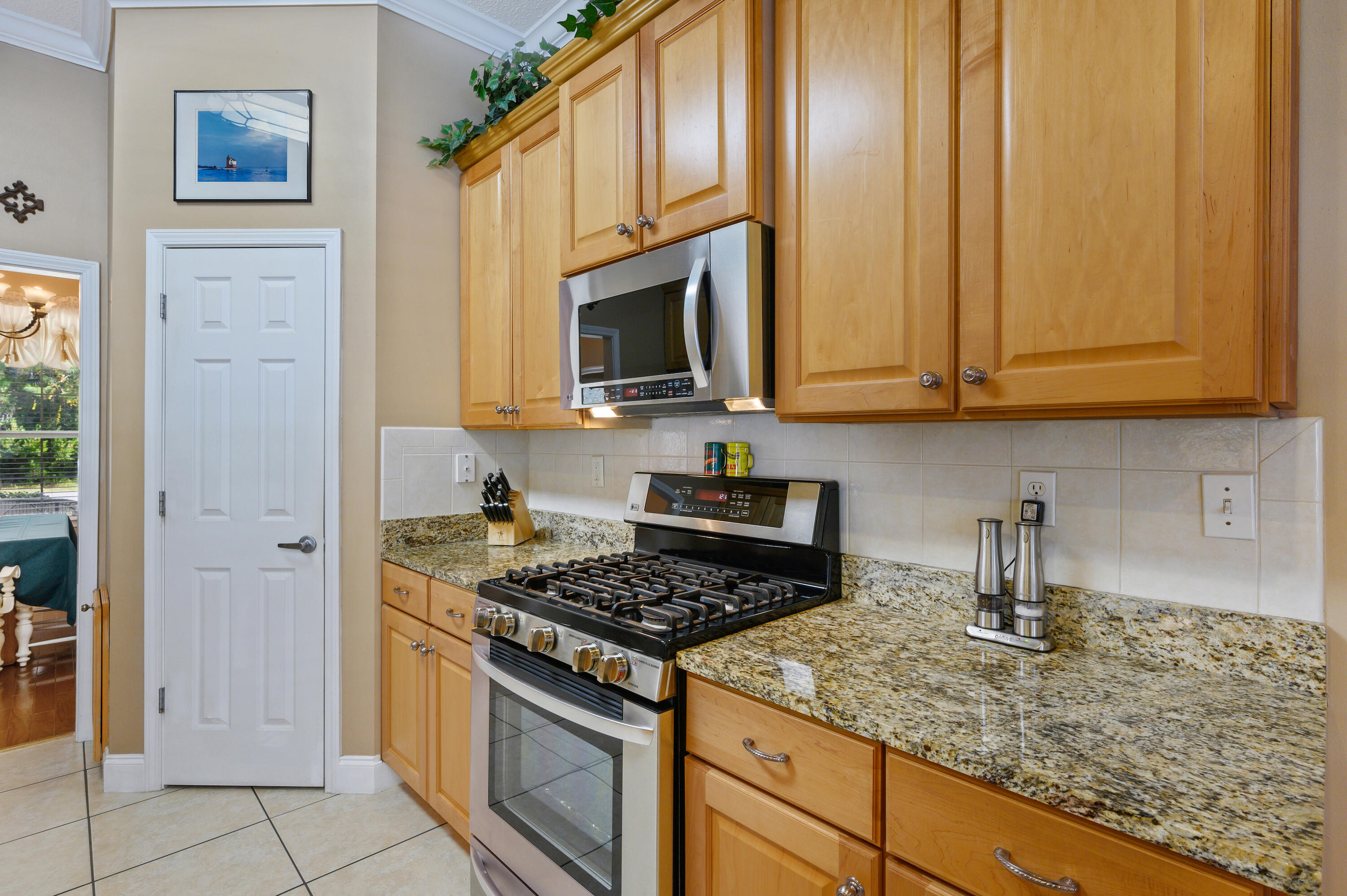 BAYSHORE PLACE PH 1 - Residential