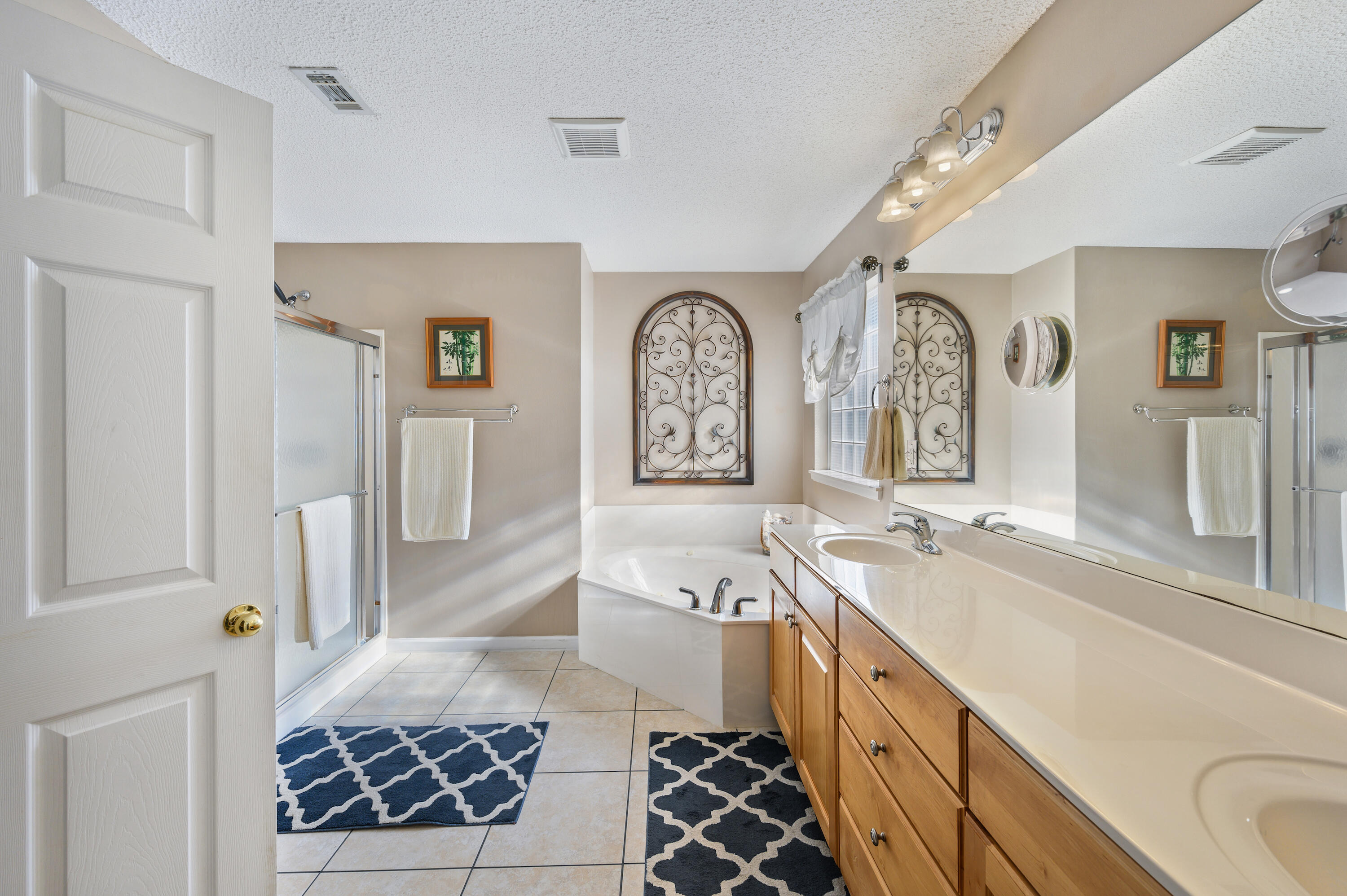 BAYSHORE PLACE PH 1 - Residential