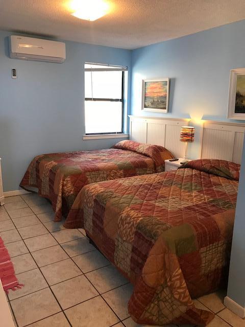 LAGUNA BEACH - Residential