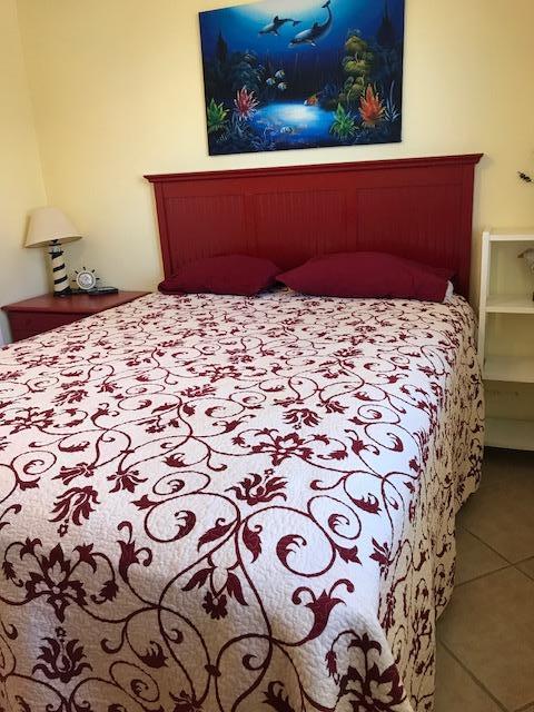 LAGUNA BEACH - Residential