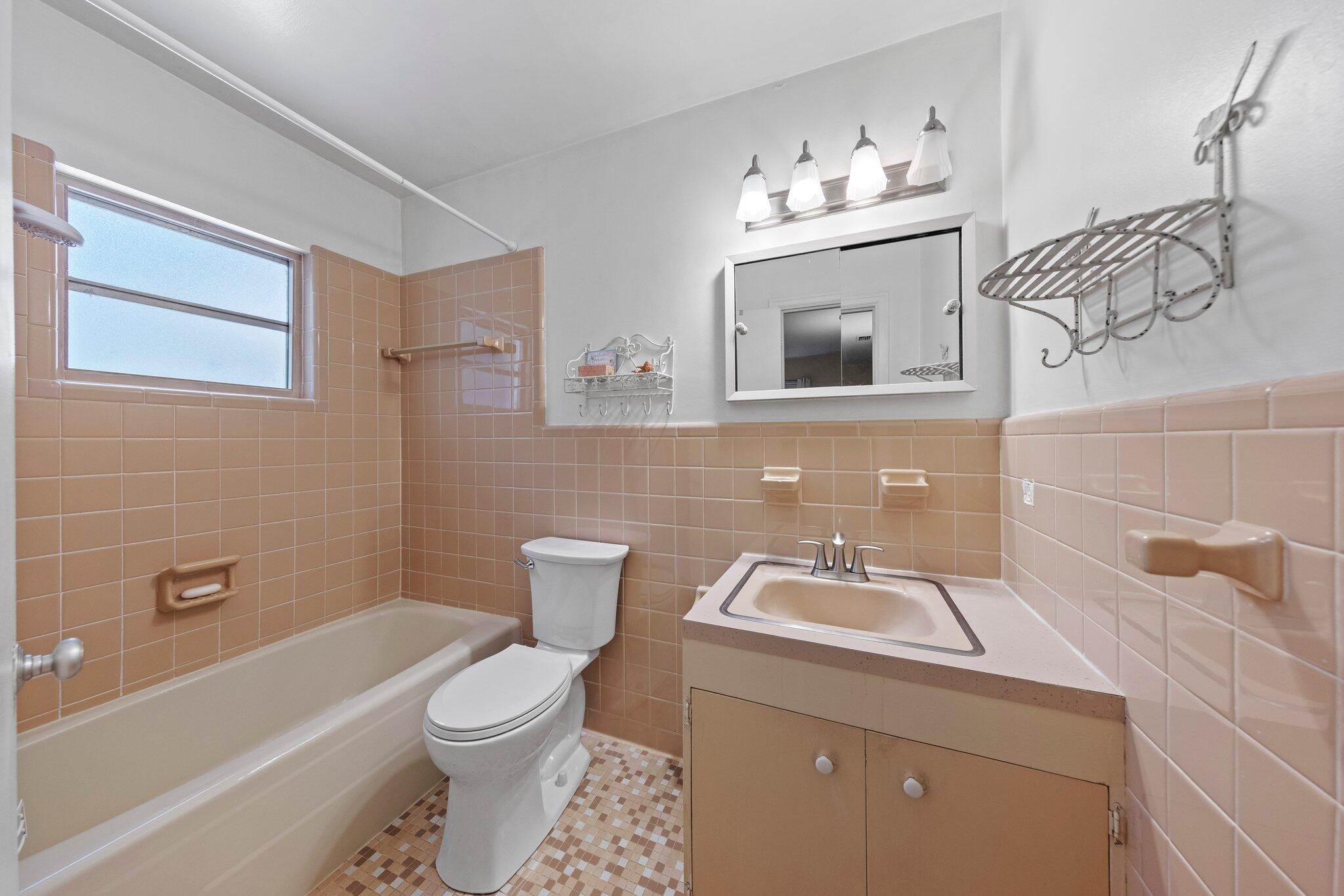 BELLA VISTA HEIGHTS - Residential