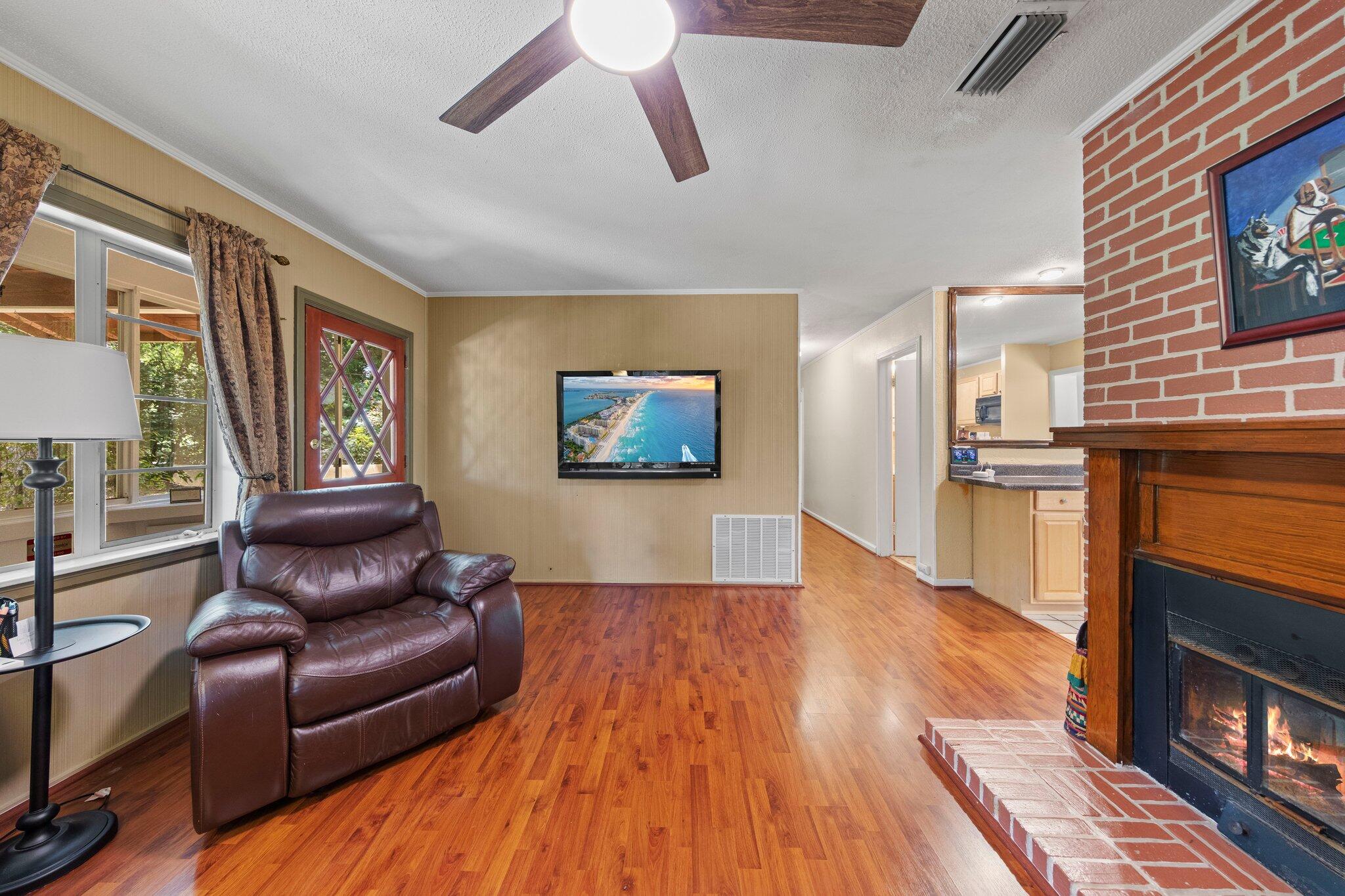 BELLA VISTA HEIGHTS - Residential
