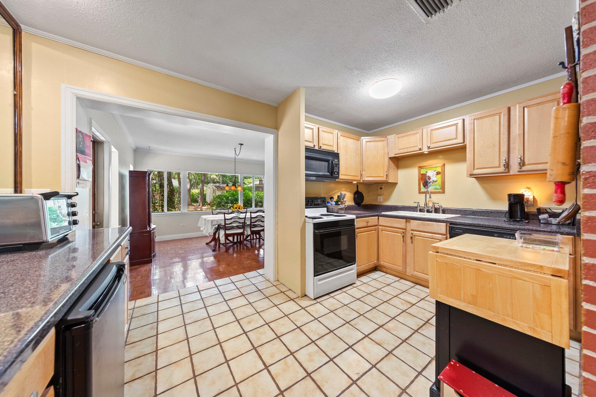 BELLA VISTA HEIGHTS - Residential