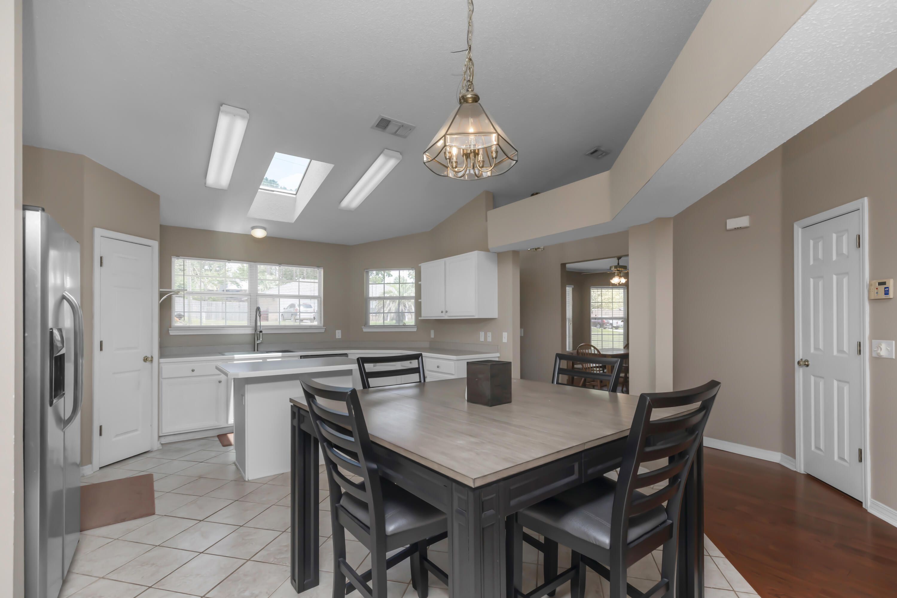 NORTHVIEW ESTATES 7TH ADDN - Residential