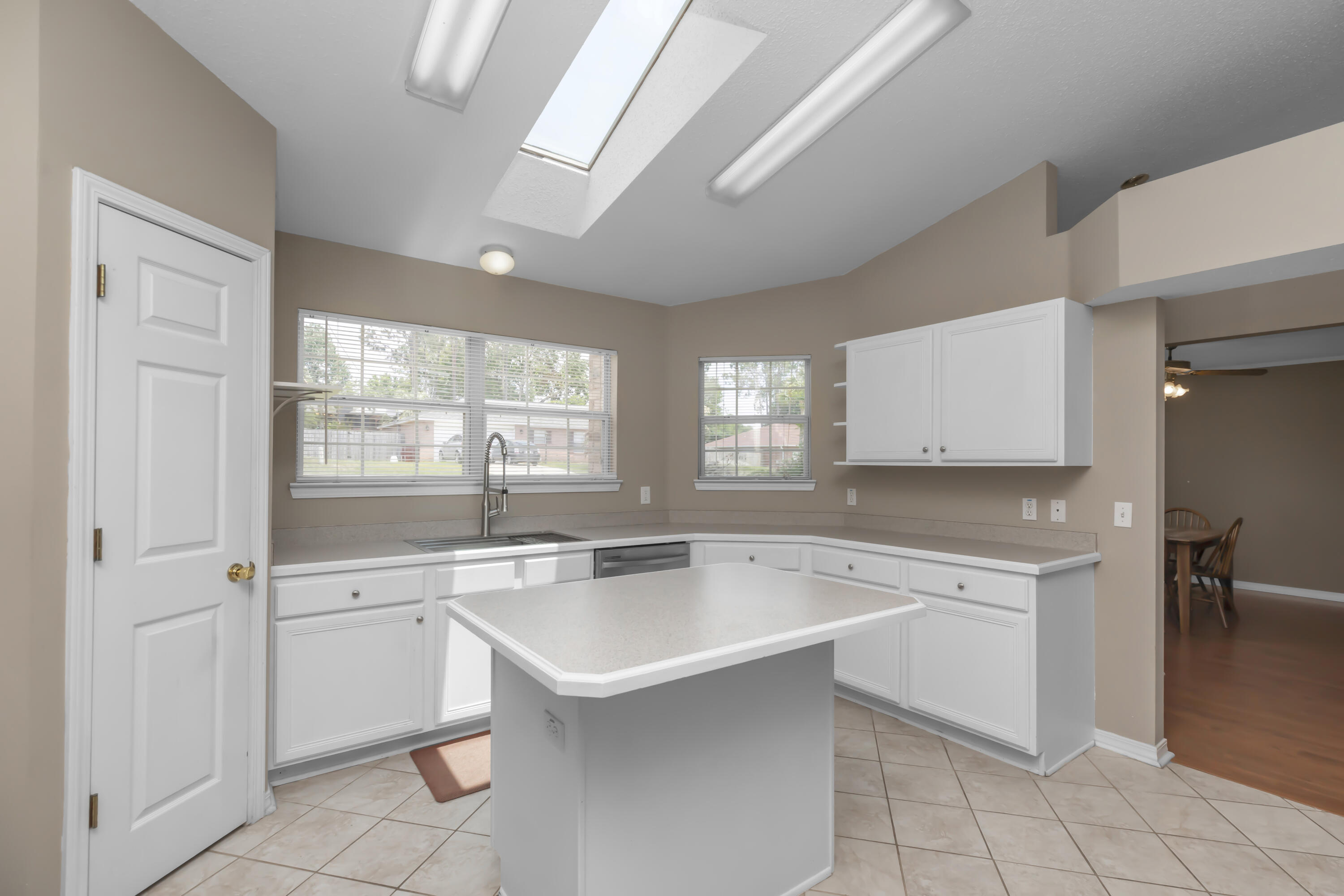 NORTHVIEW ESTATES 7TH ADDN - Residential