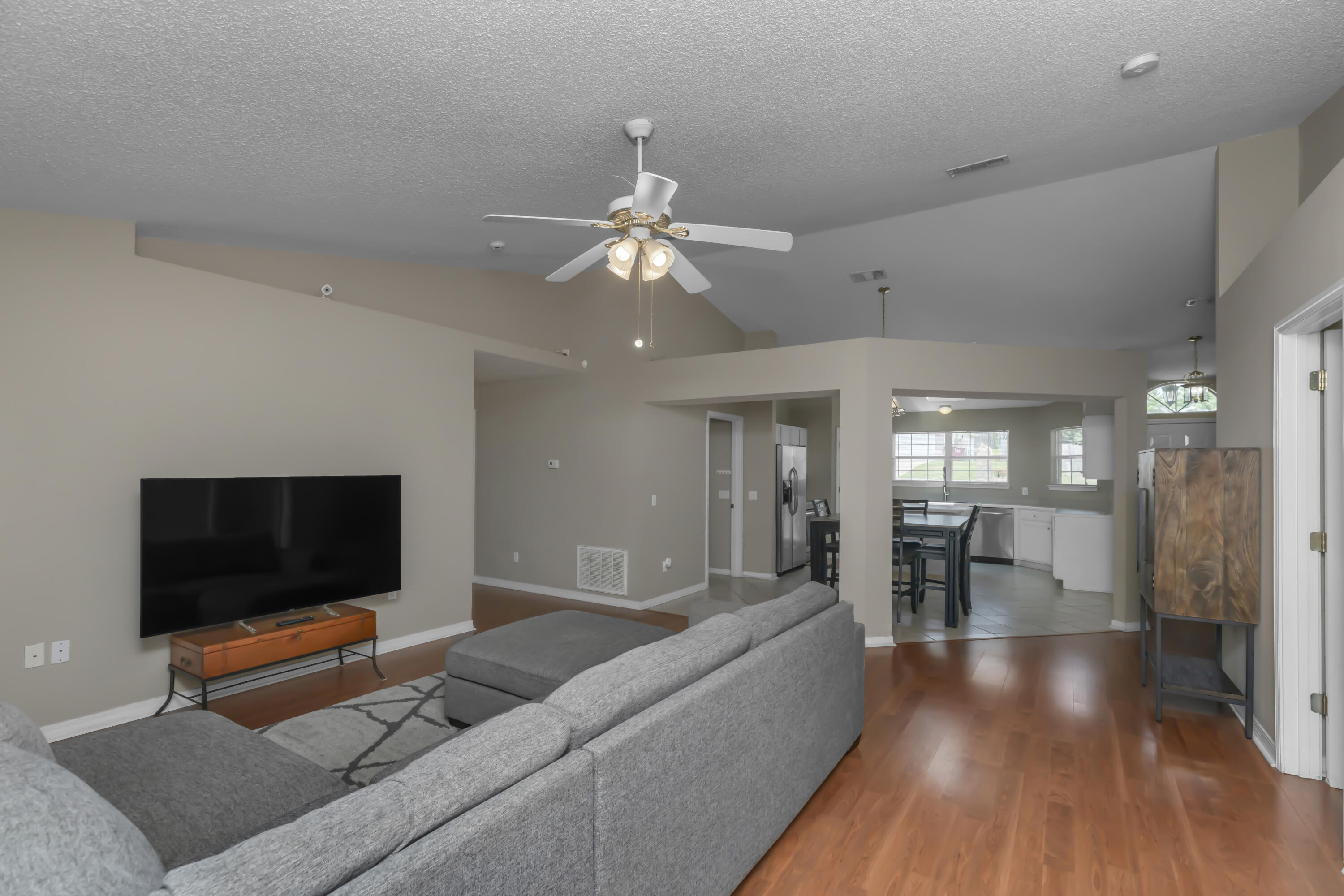 NORTHVIEW ESTATES 7TH ADDN - Residential