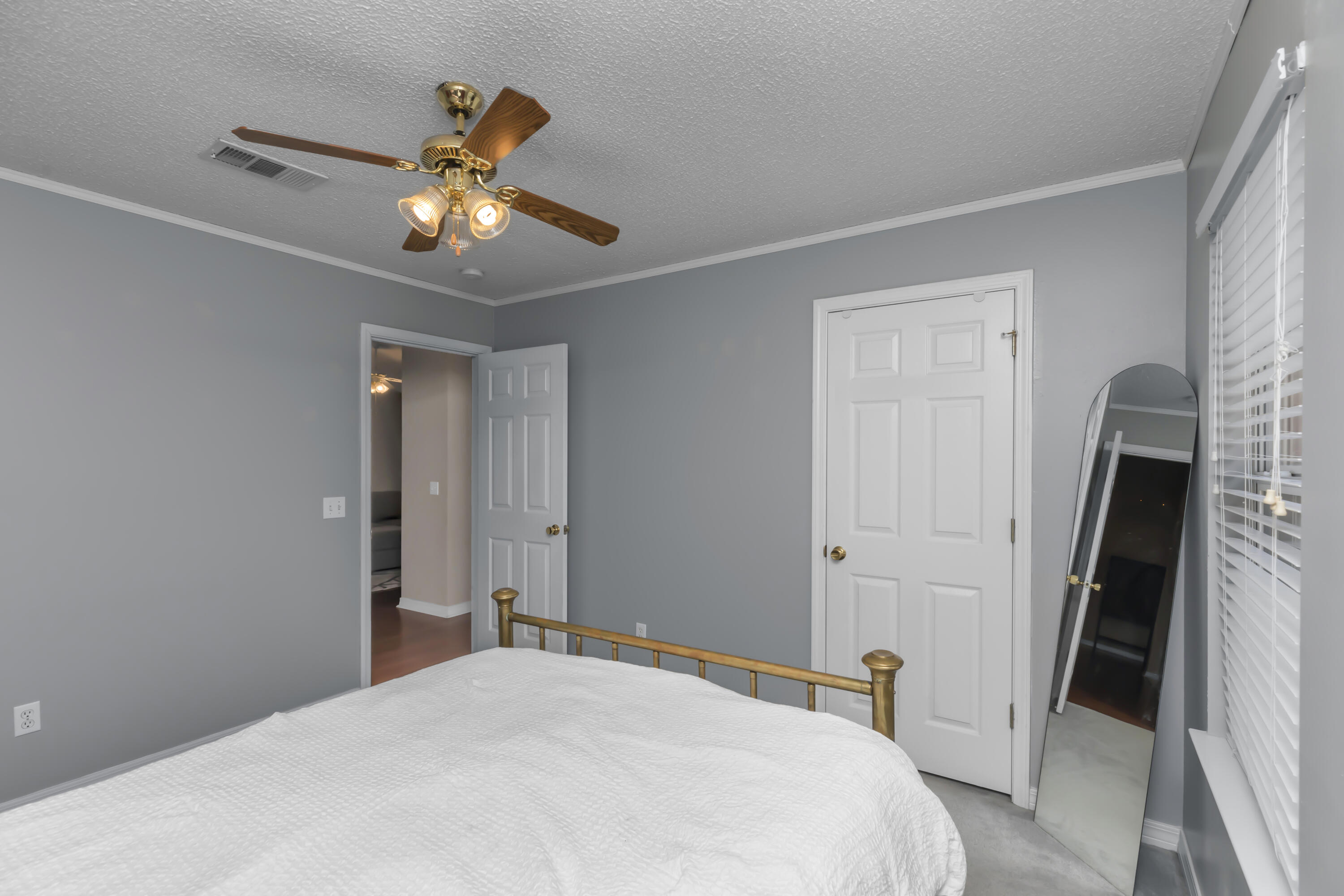 NORTHVIEW ESTATES 7TH ADDN - Residential