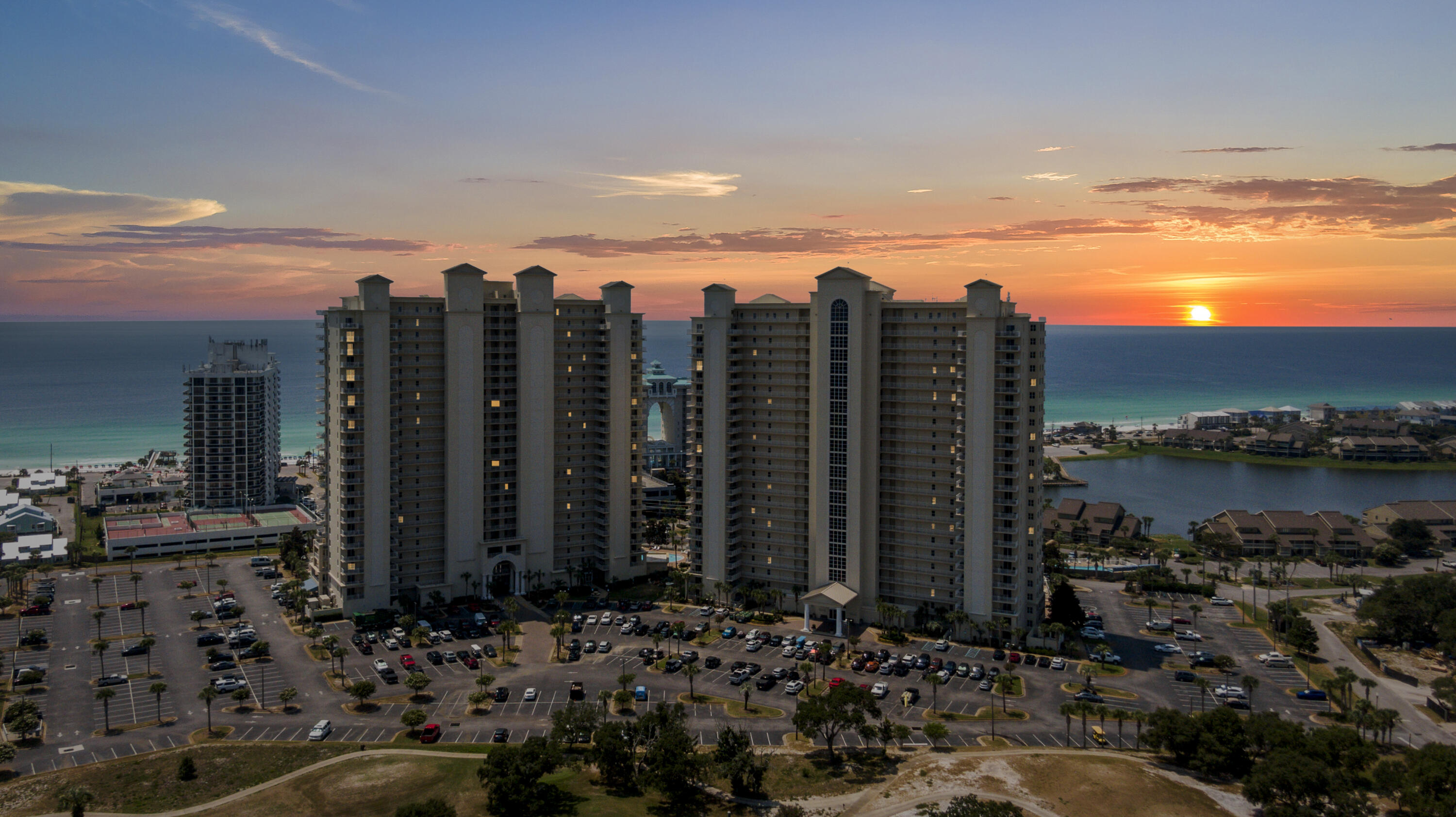 ARIEL DUNES - Residential