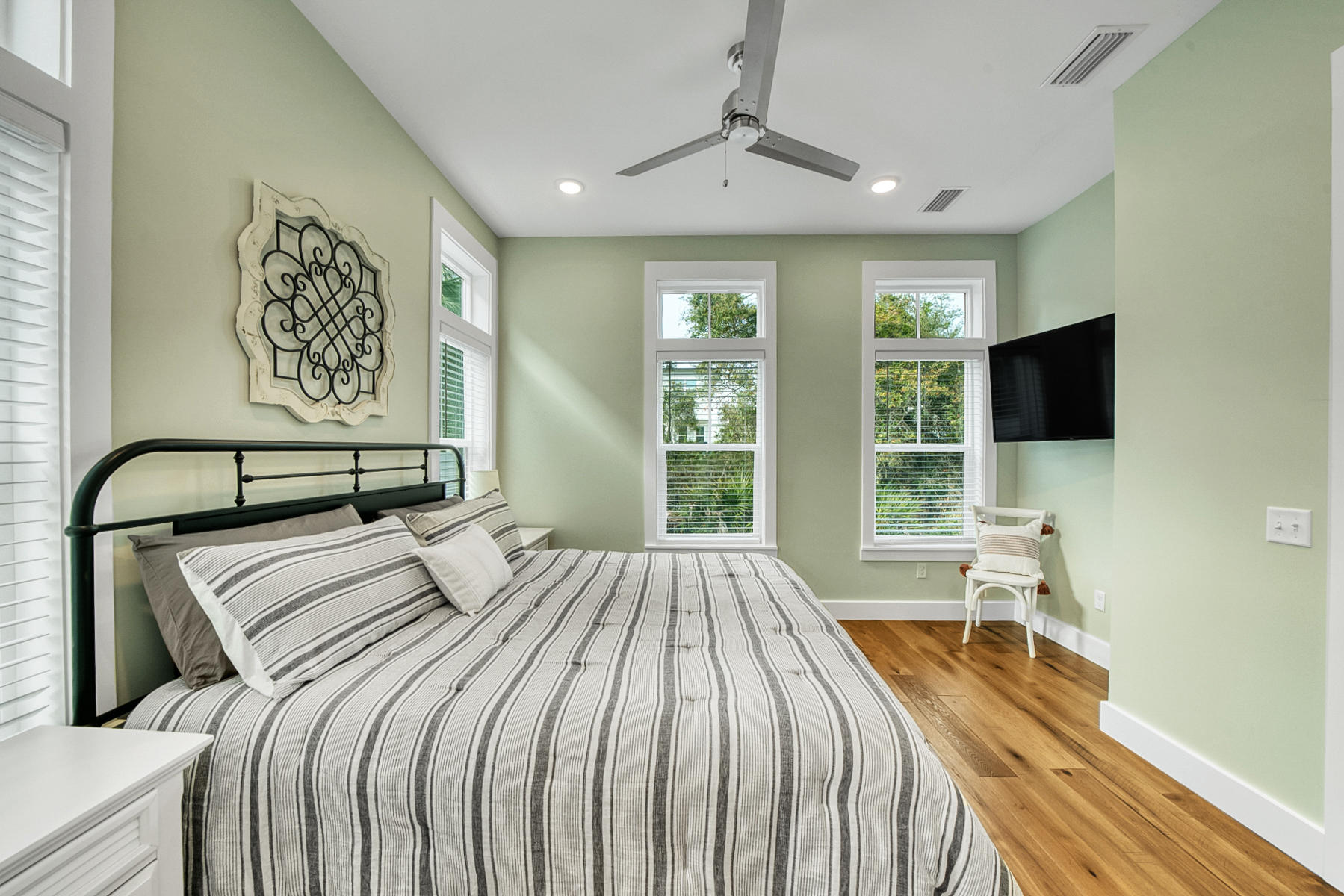GRAND POINTE - Residential