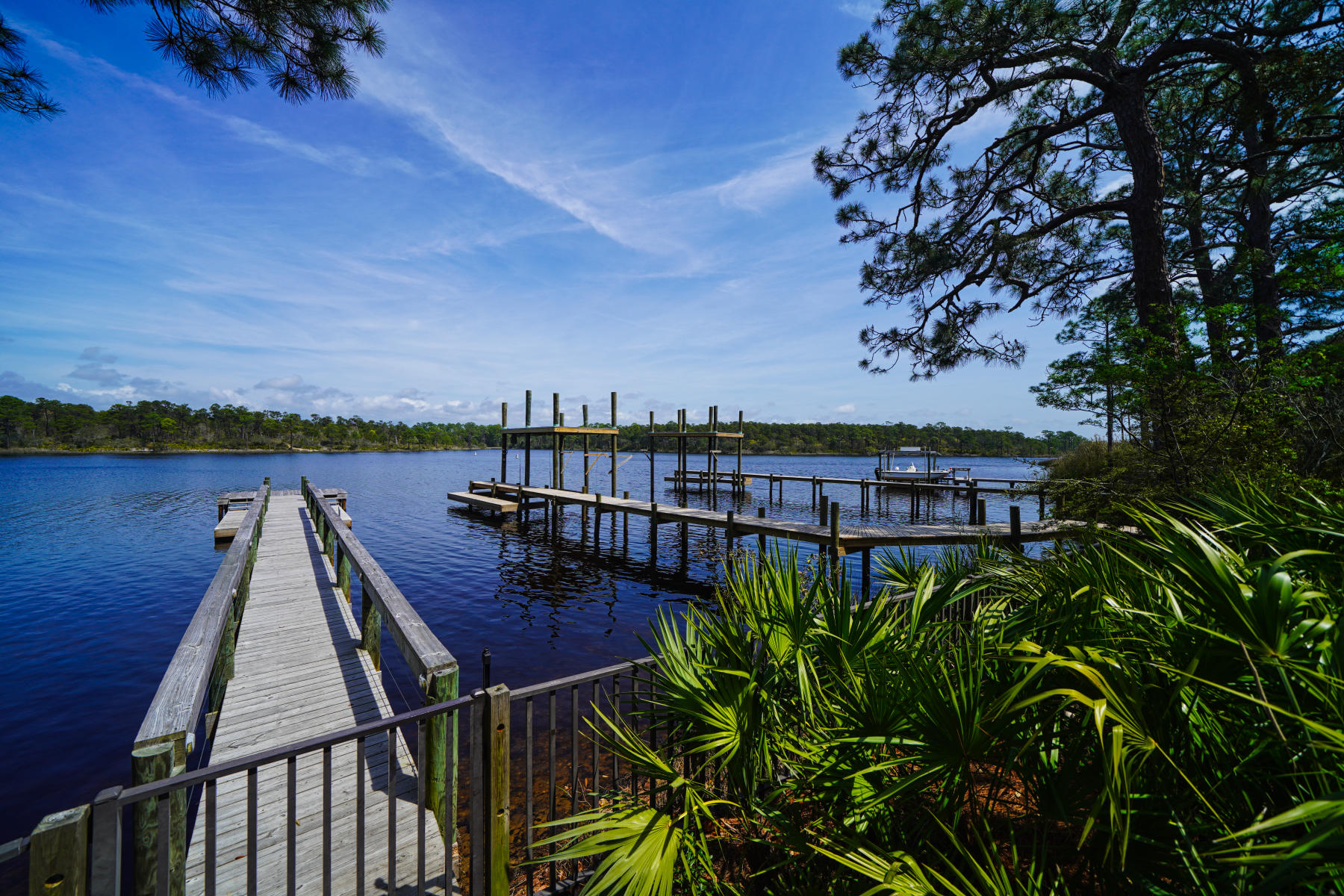 GRAND POINTE - Residential