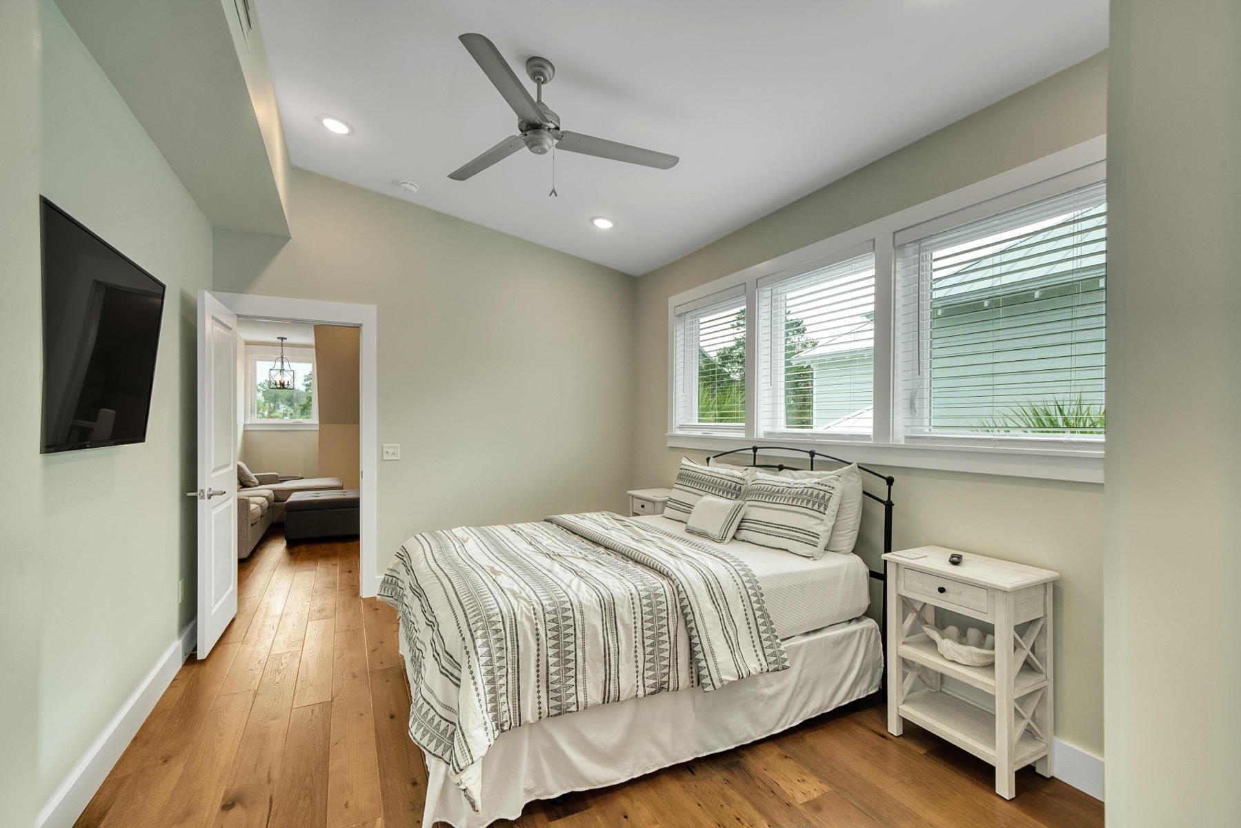 GRAND POINTE - Residential