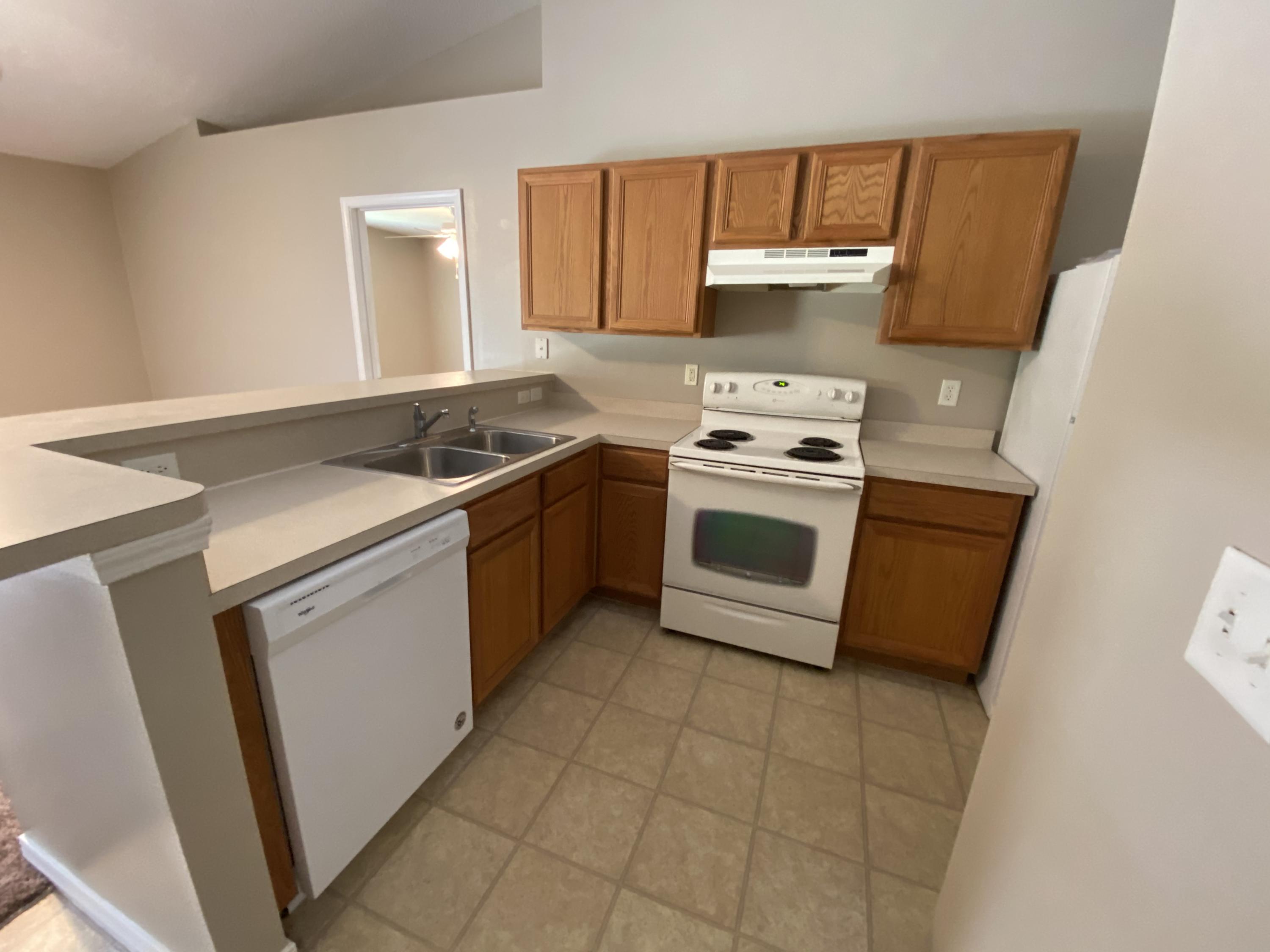 RIDGE CREST PH I - Residential