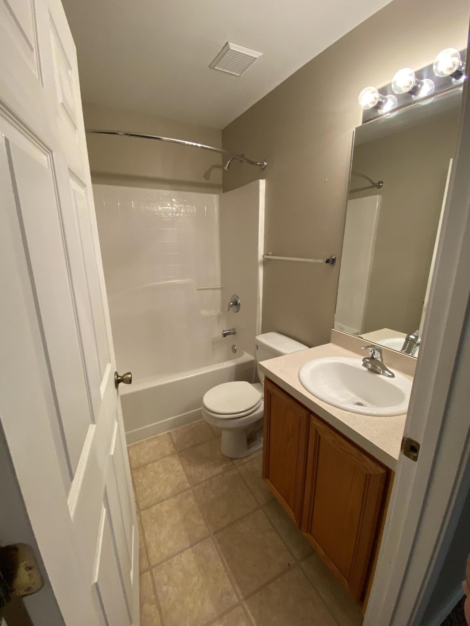 RIDGE CREST PH I - Residential