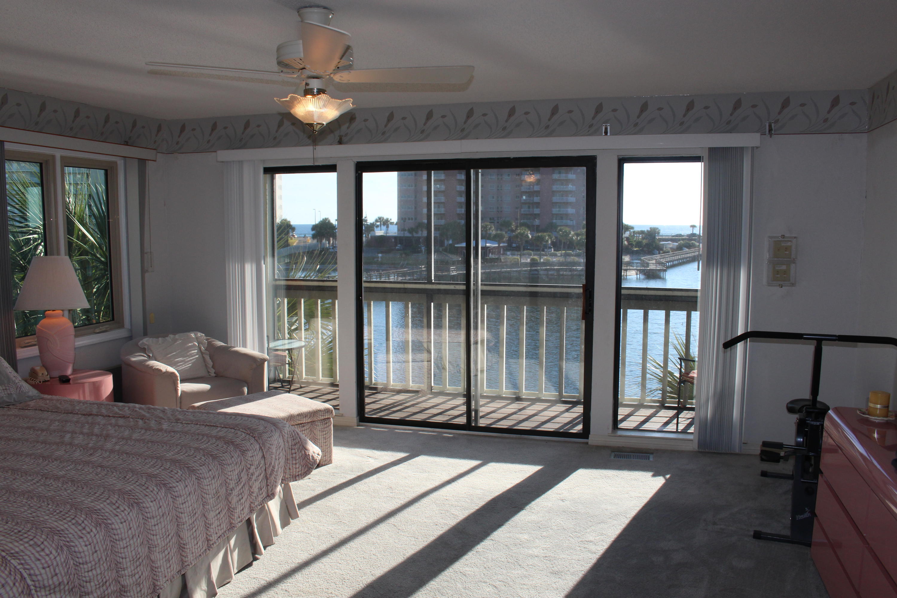 SEASCAPE CONDO PH 7 - Residential