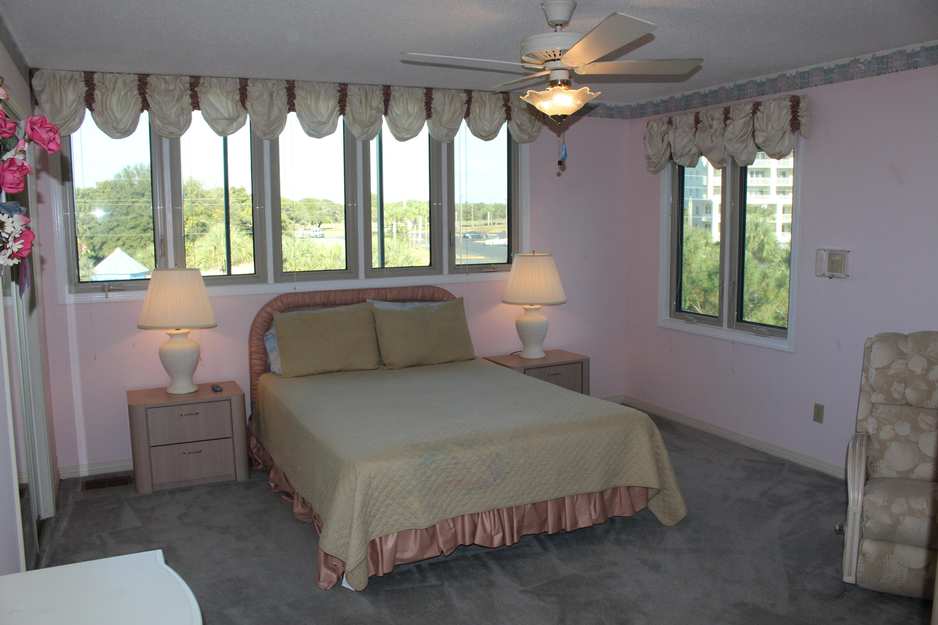 SEASCAPE CONDO PH 7 - Residential