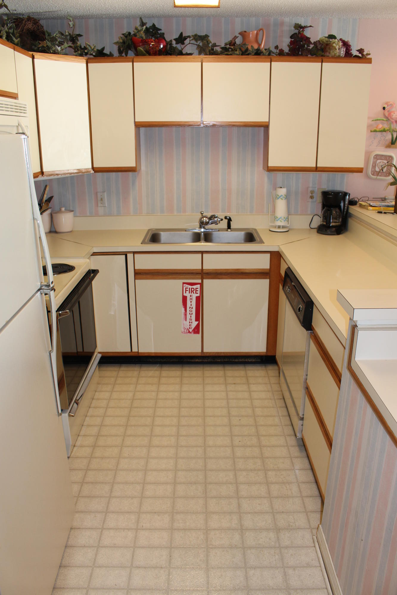 SEASCAPE CONDO PH 7 - Residential