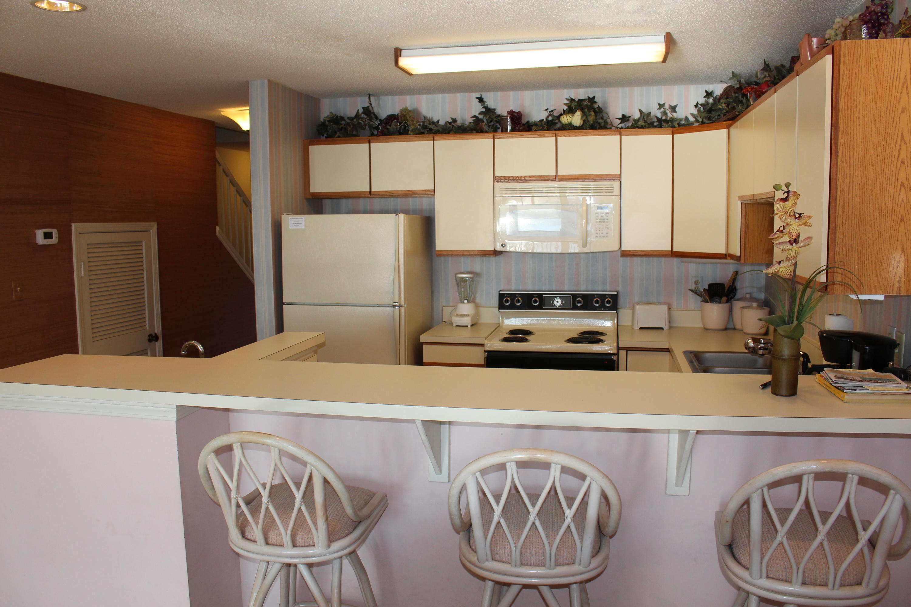 SEASCAPE CONDO PH 7 - Residential