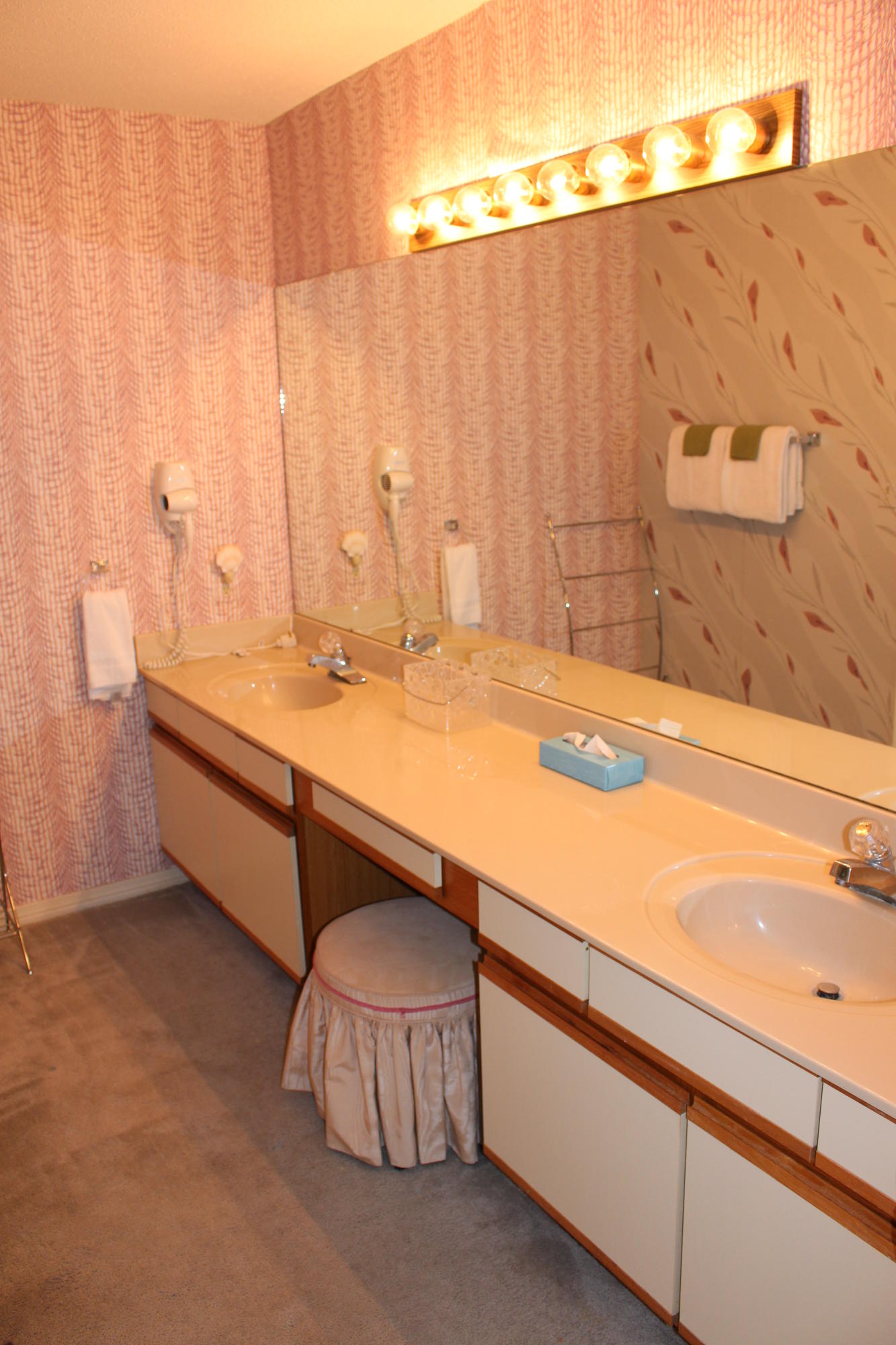 SEASCAPE CONDO PH 7 - Residential