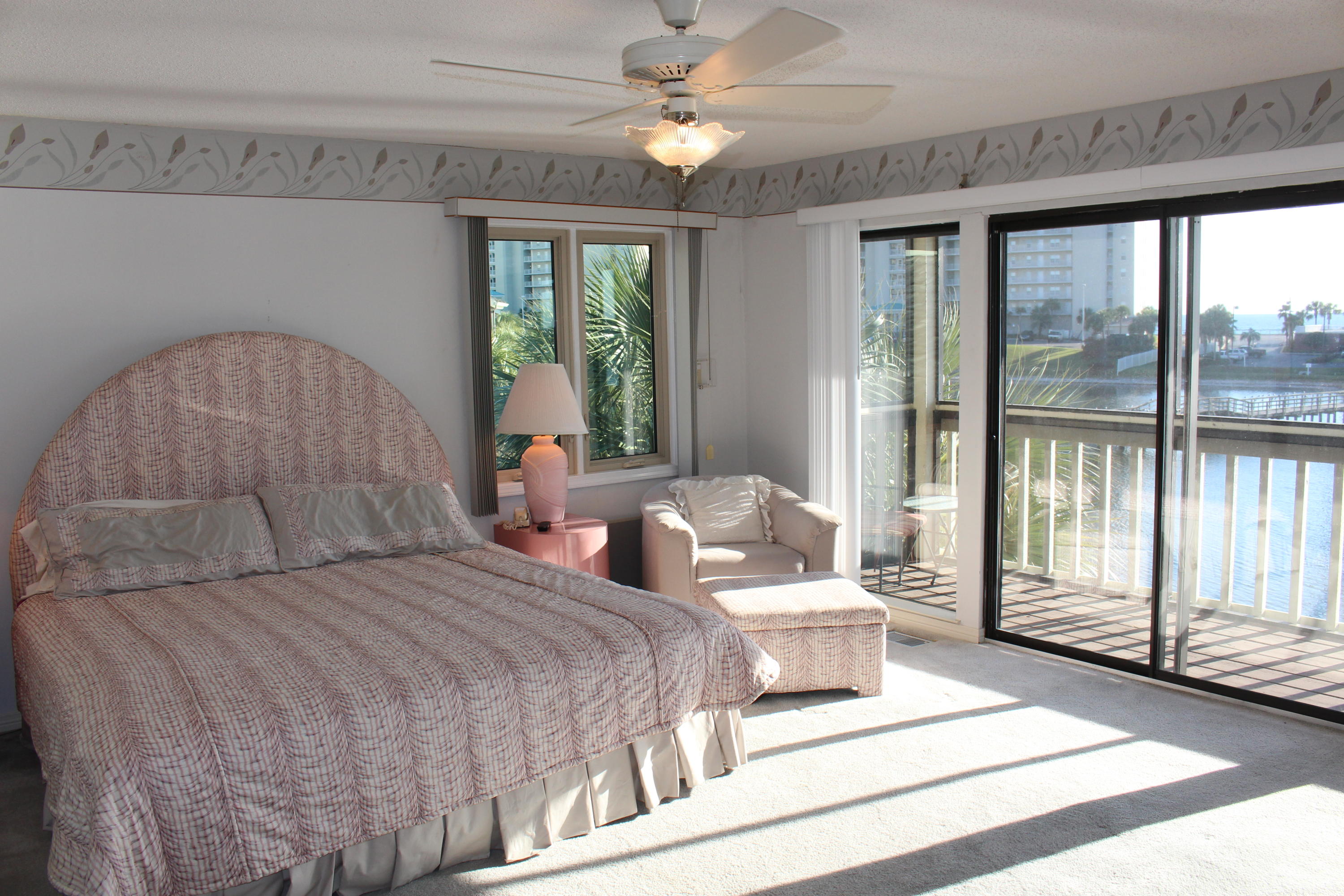 SEASCAPE CONDO PH 7 - Residential