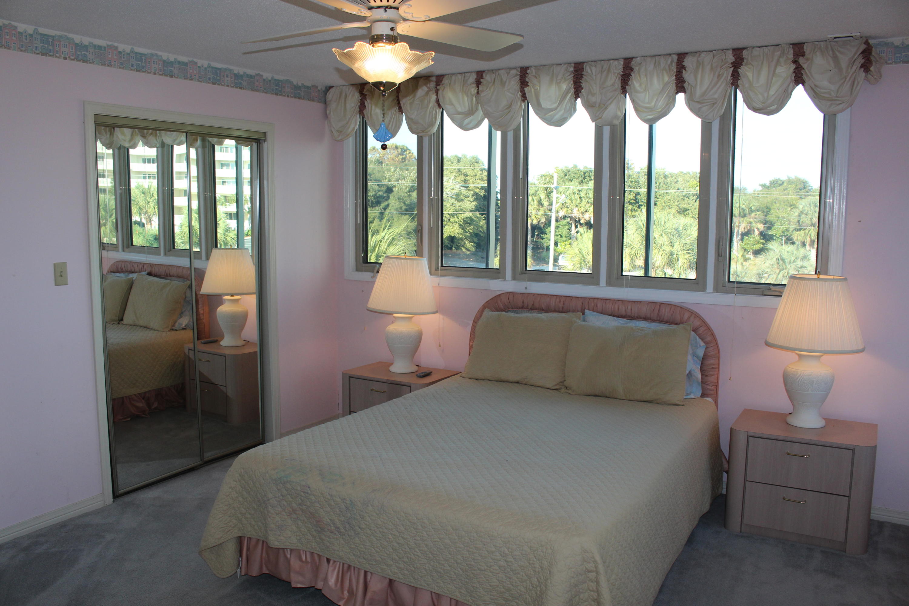 SEASCAPE CONDO PH 7 - Residential